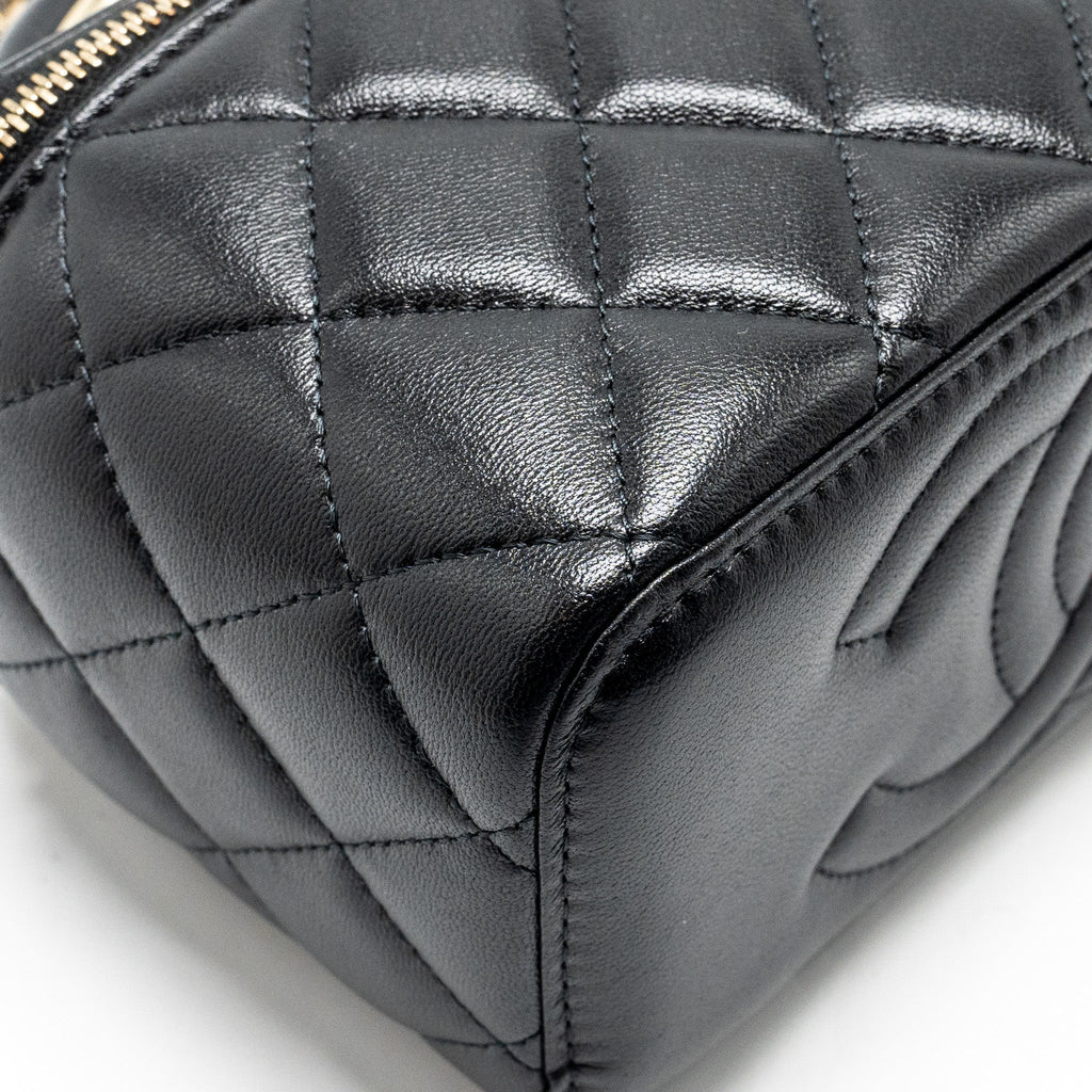 Chanel Top Handle Long Vanity Case Lambskin BLACK L (Microchip)