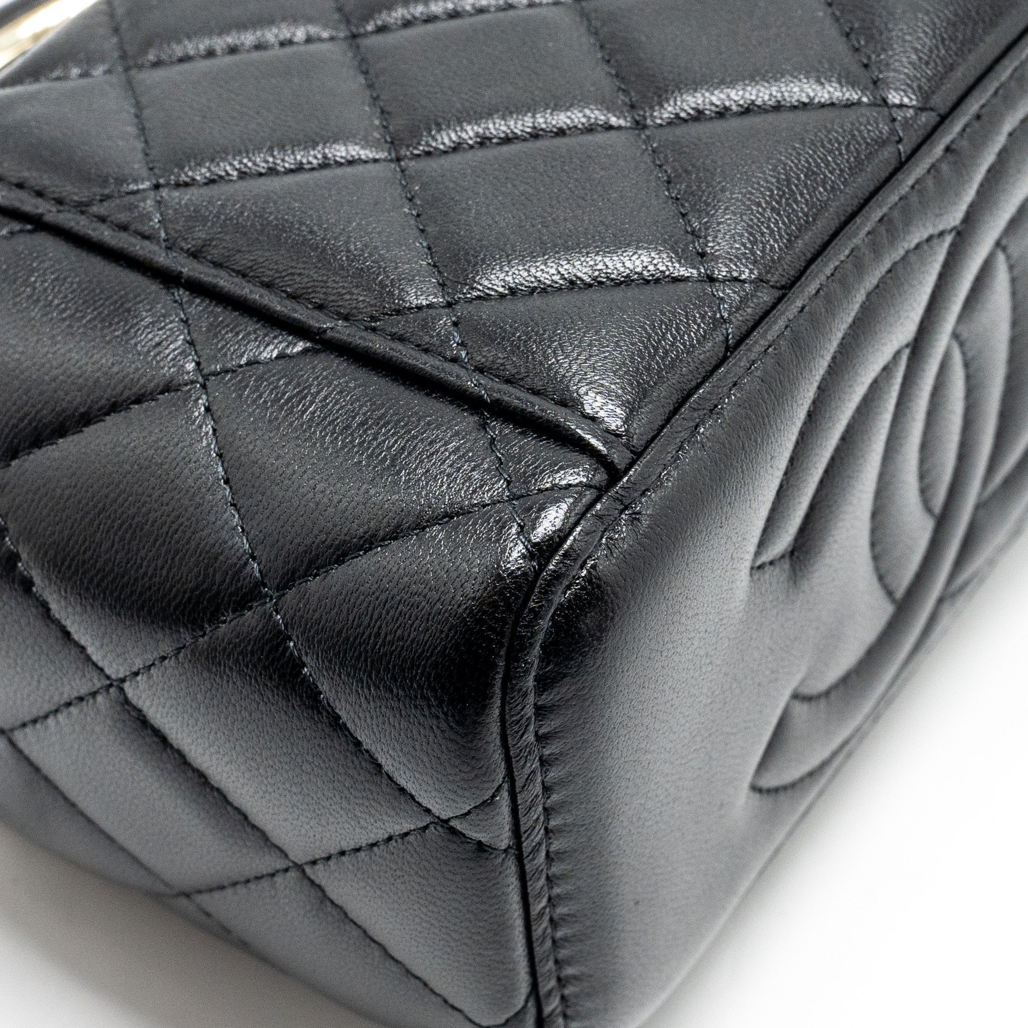 Chanel Top Handle Long Vanity Case Lambskin BLACK L (Microchip)