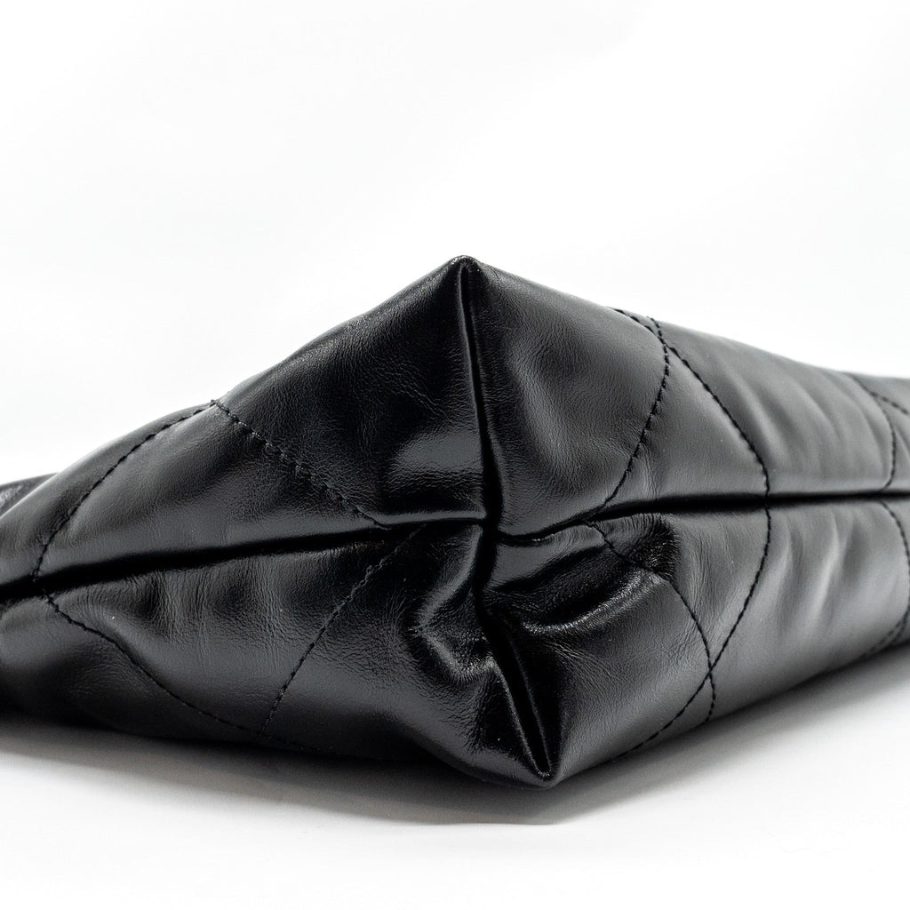 Chanel Small 22 Bag Shiny Calfskin BLACK  (Microchip)