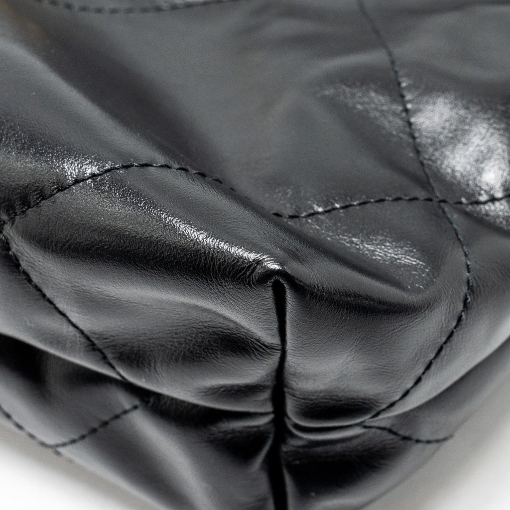 Chanel Small 22 Bag Shiny Calfskin BLACK  (Microchip)