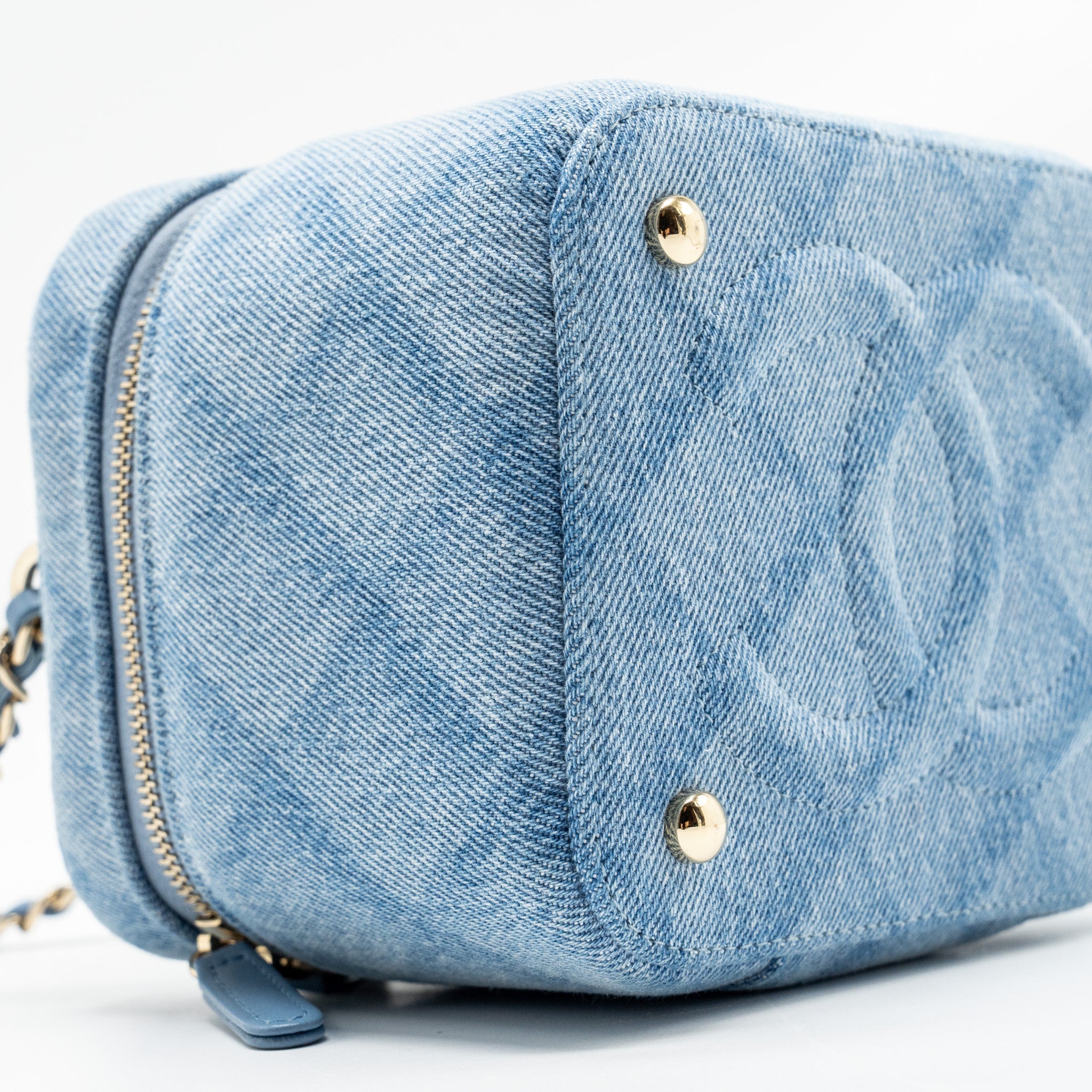 Chanel Vanity Case with Chain Denim Blue L (Microchip)