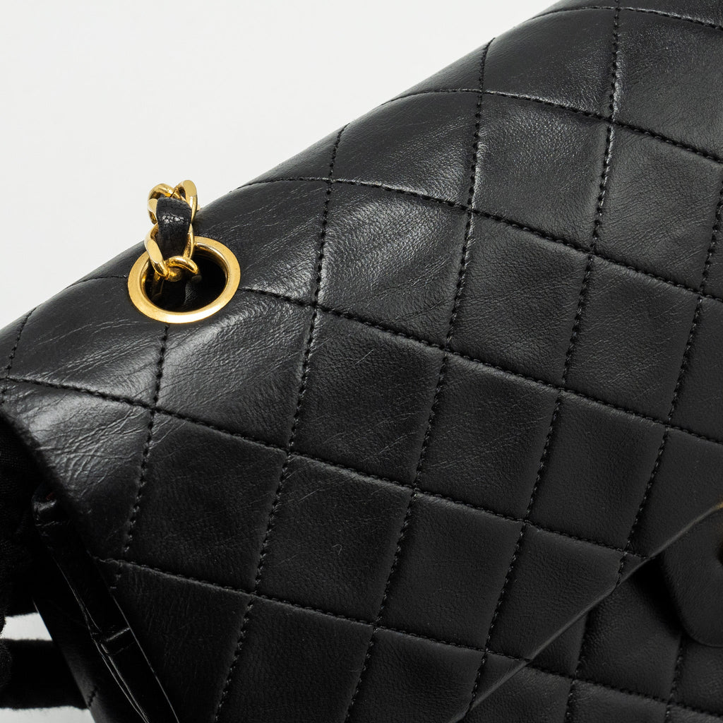 Chanel Vintage Medium Classic Double Flap Bag lambskin black