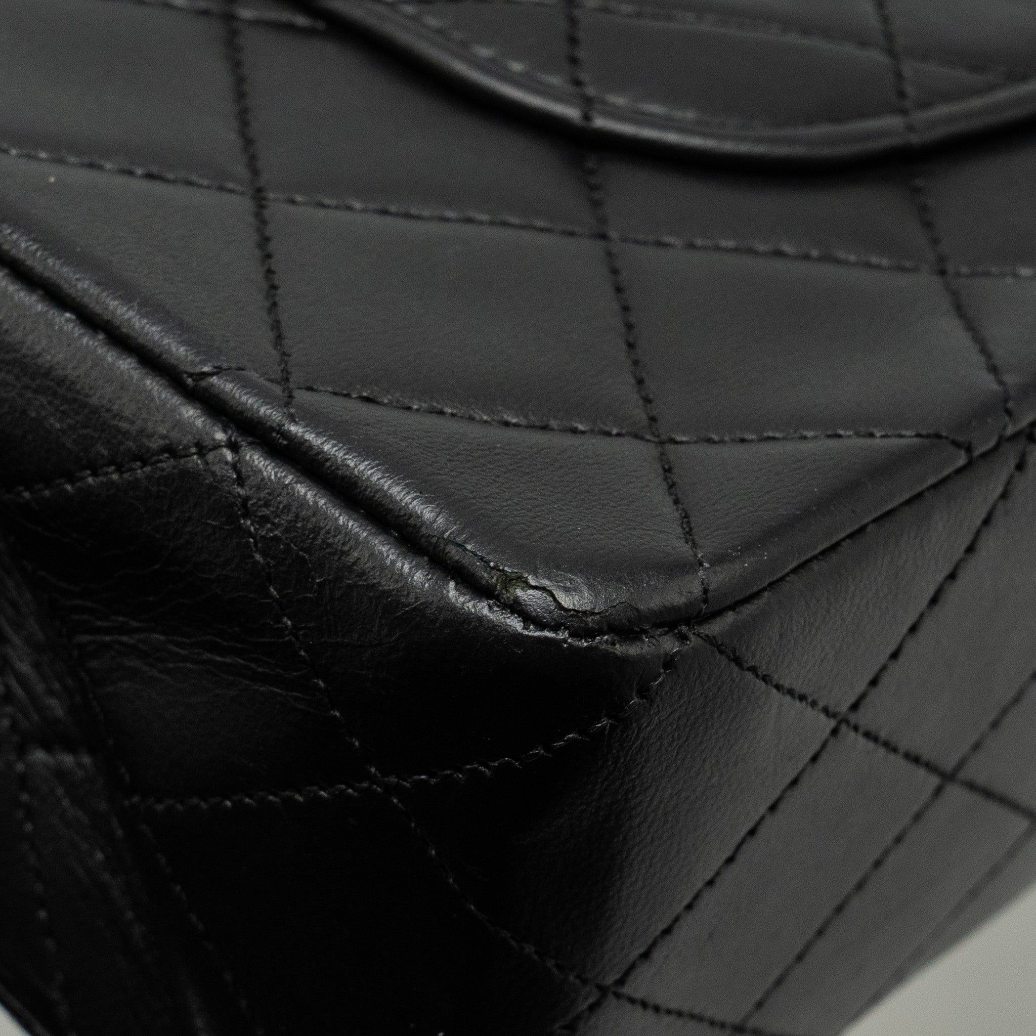 Chanel Vintage Medium Classic Double Flap Bag lambskin black