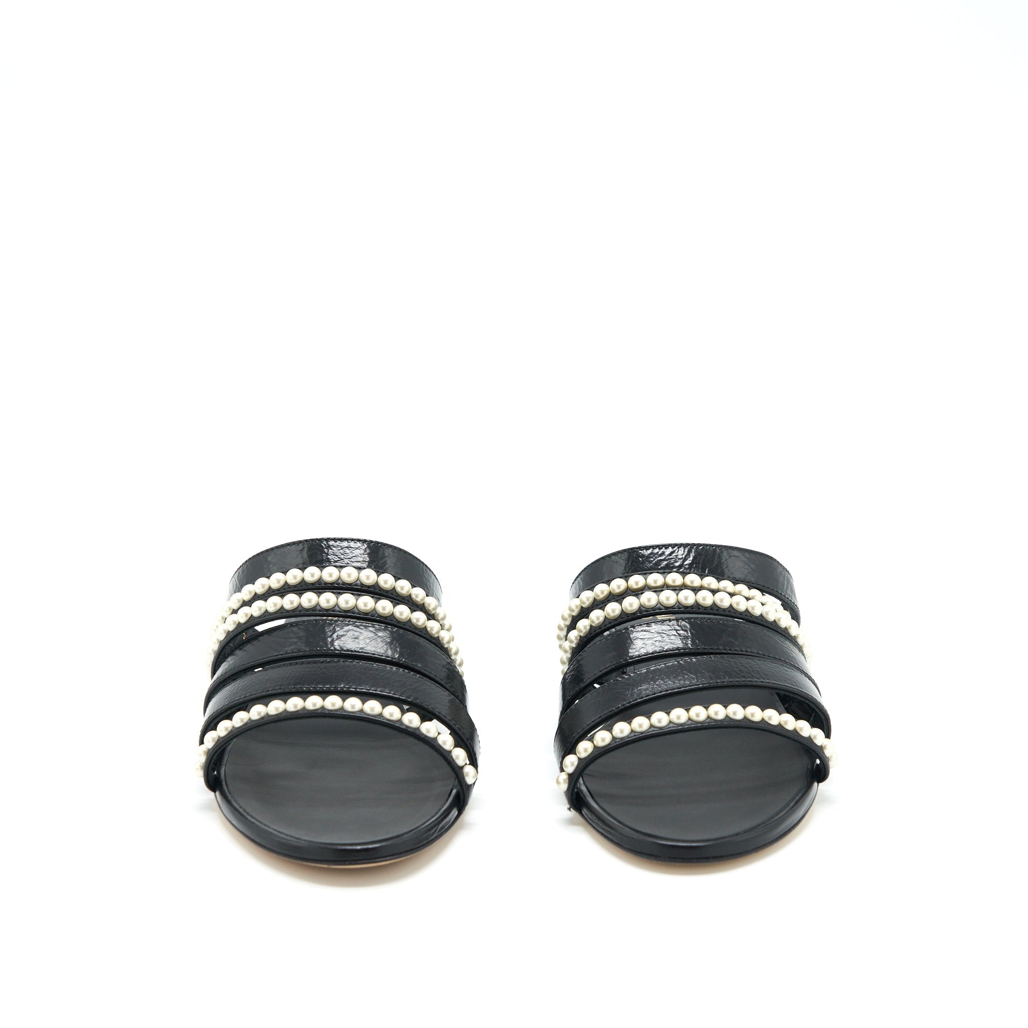 Chanel Size 37 Leather And Pearl Sandal Black