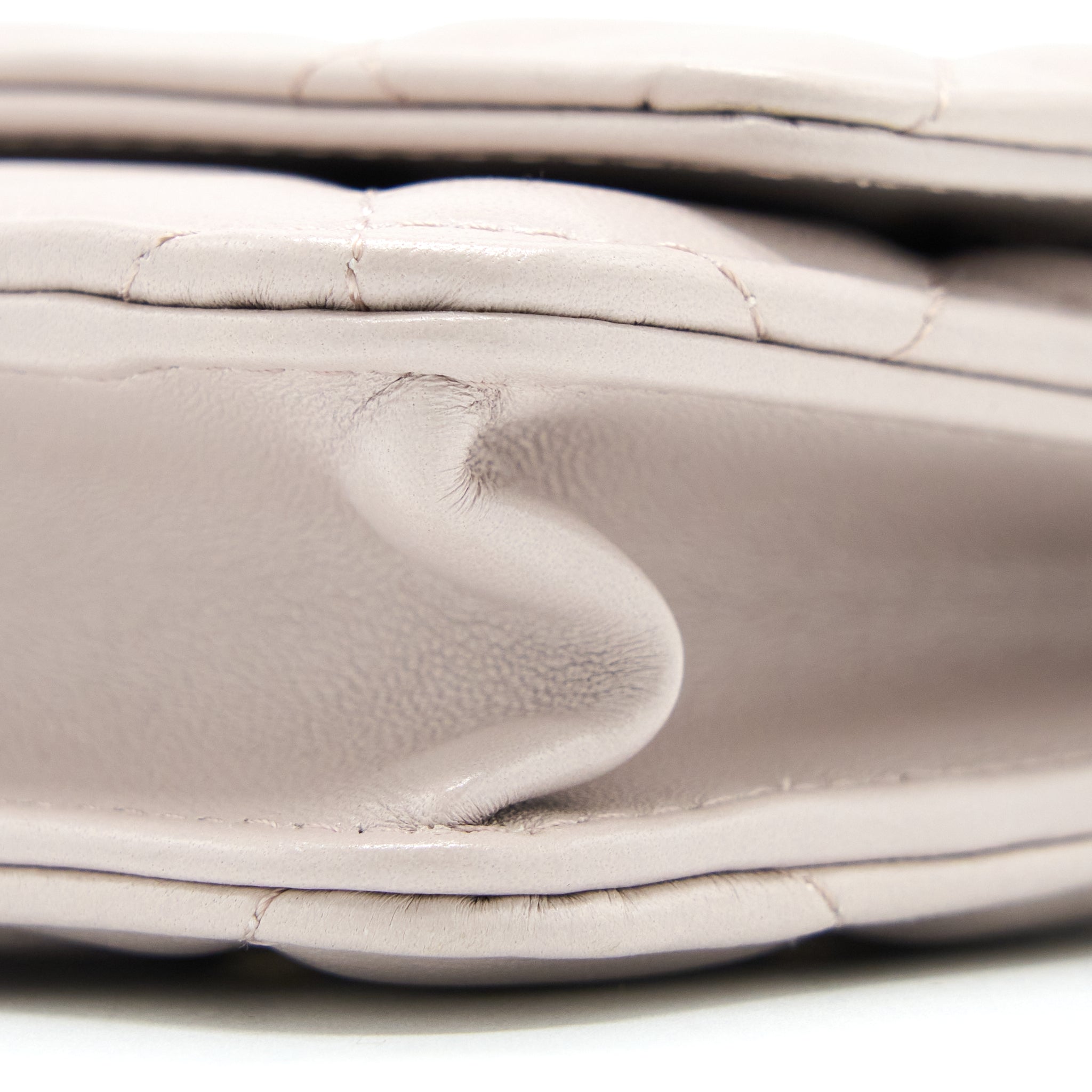 Chanel Pearl Crush Wallet on Chain Lambskin Lialic/Light Purple Brushed  (Microchip)