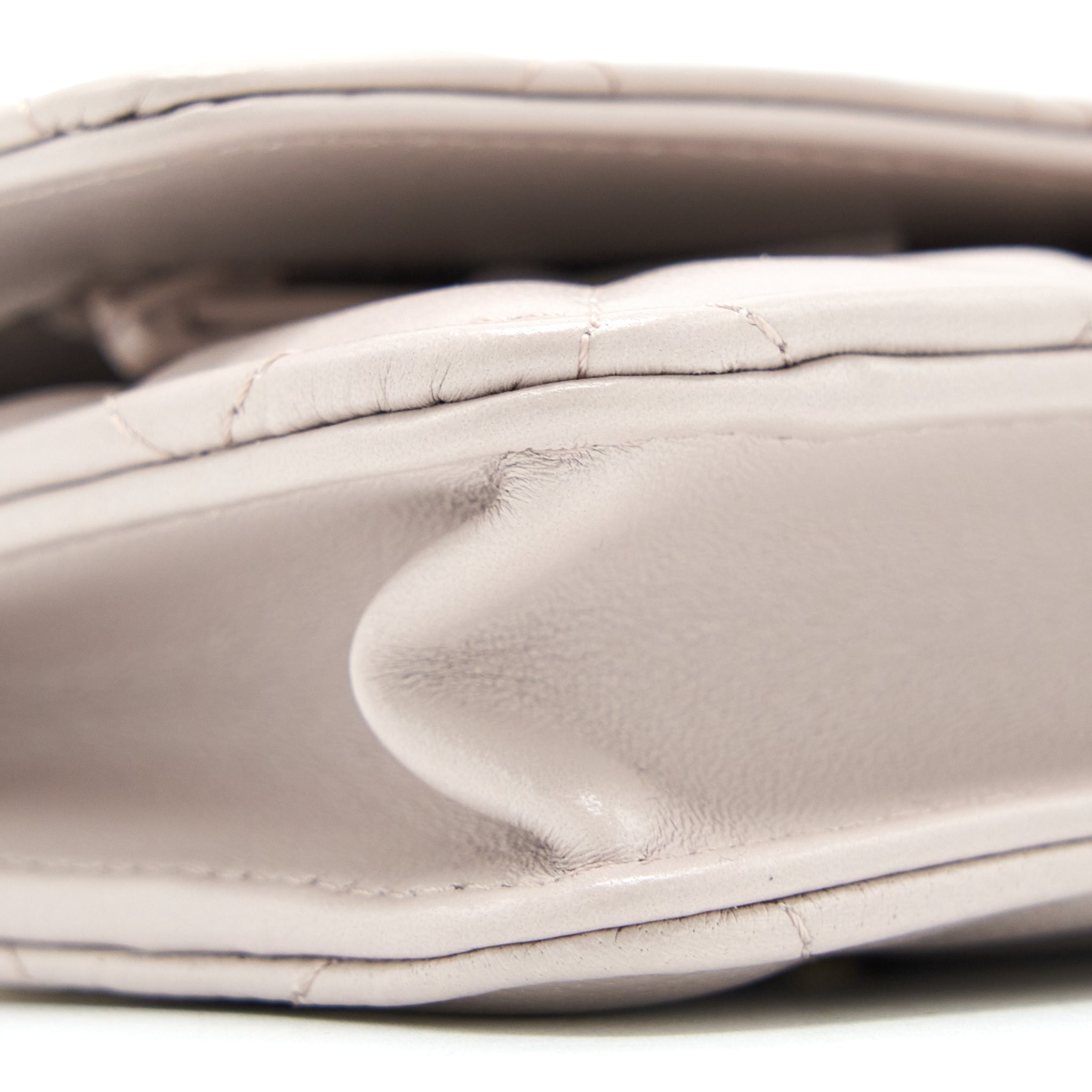 Chanel Pearl Crush Wallet on Chain Lambskin Lialic/Light Purple Brushed  (Microchip)