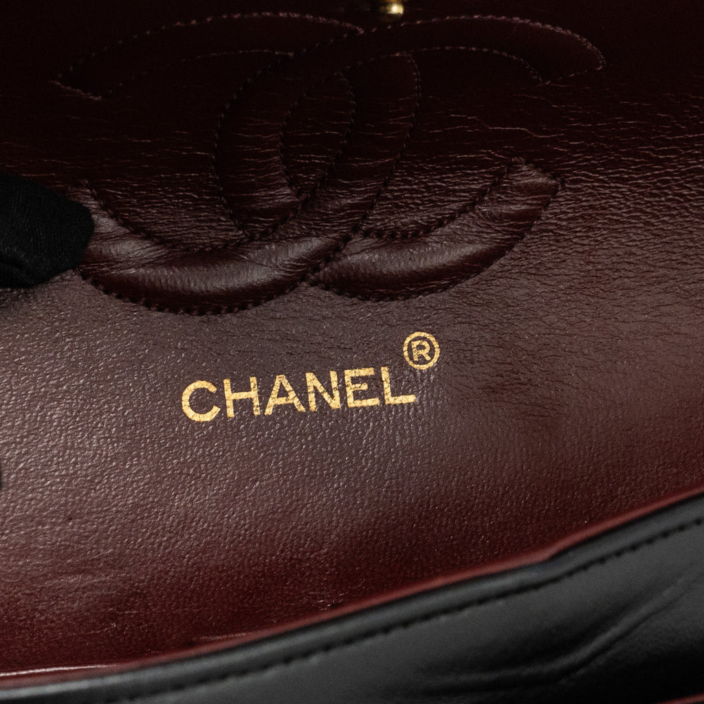 Chanel Vintage Medium Classic Double Flap Bag lambskin black