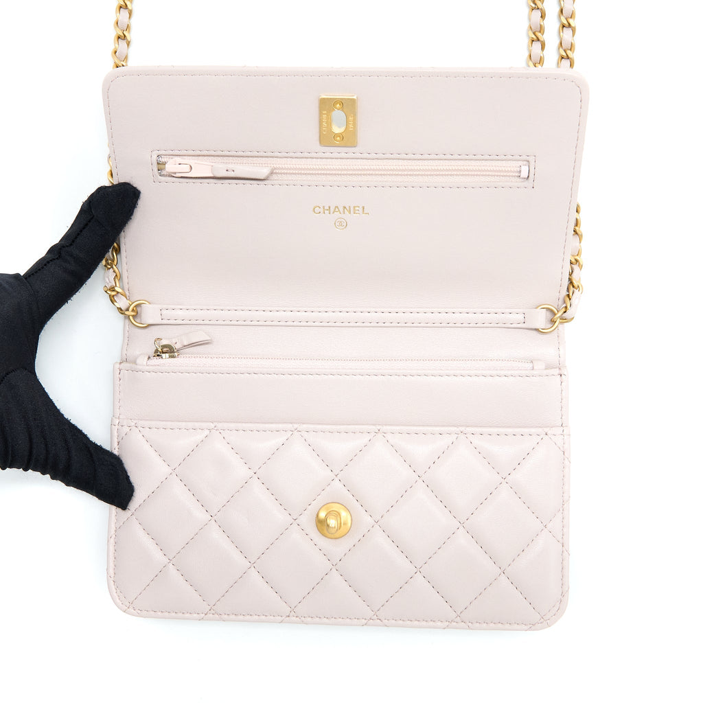 Chanel Pearl Crush Wallet on Chain Lambskin Lialic/Light Purple Brushed  (Microchip)