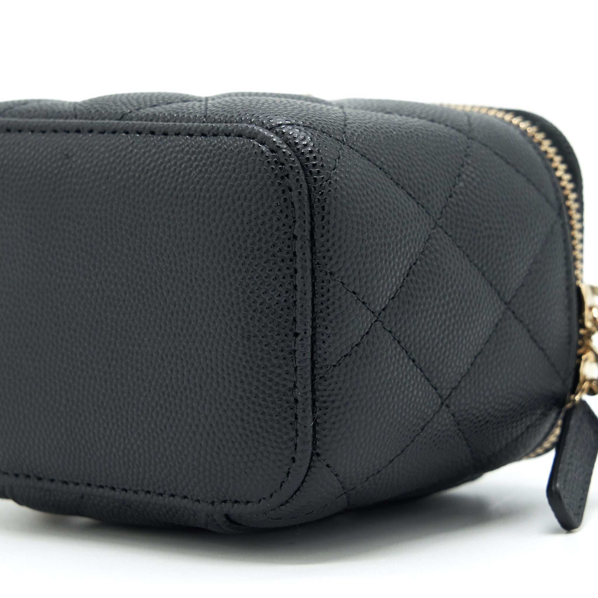 Chanel Mini Vanity With Chain Caviar Black L