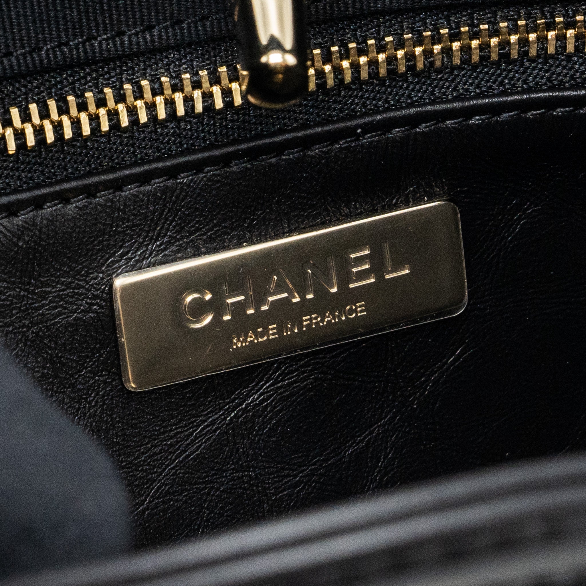 Chanel 23A Mini 31 Bag Calfskin Black L(Microchip)