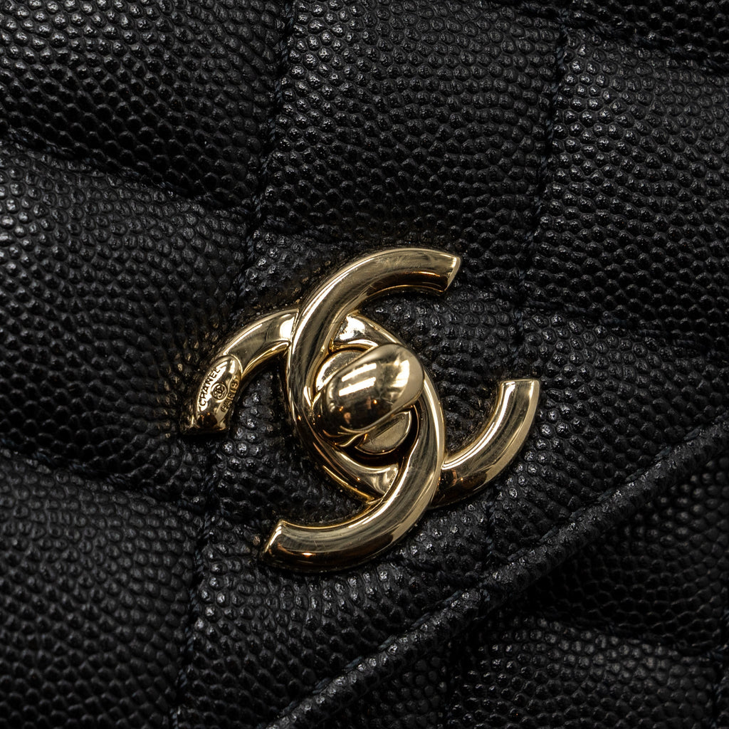 Chanel small coco handle caviar black L  (Microchip)