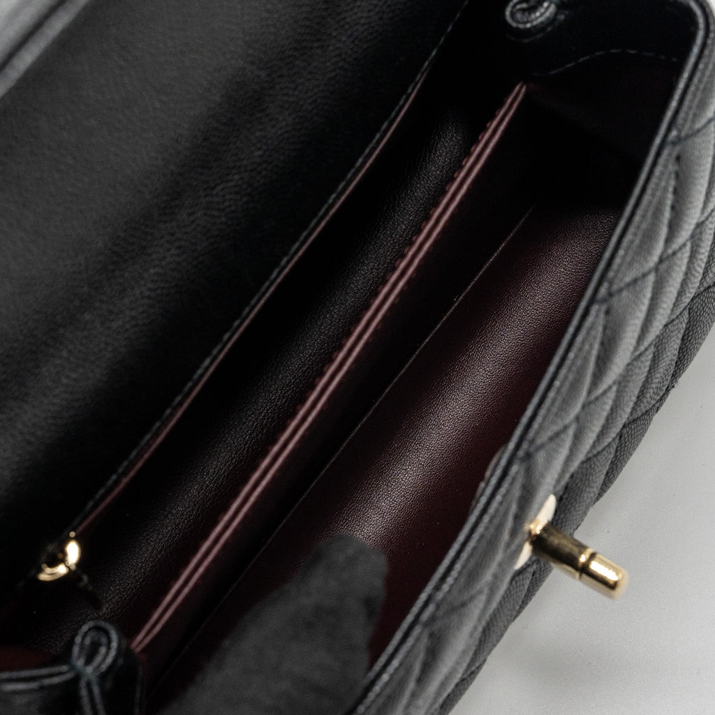 Chanel small coco handle caviar black L  (Microchip)