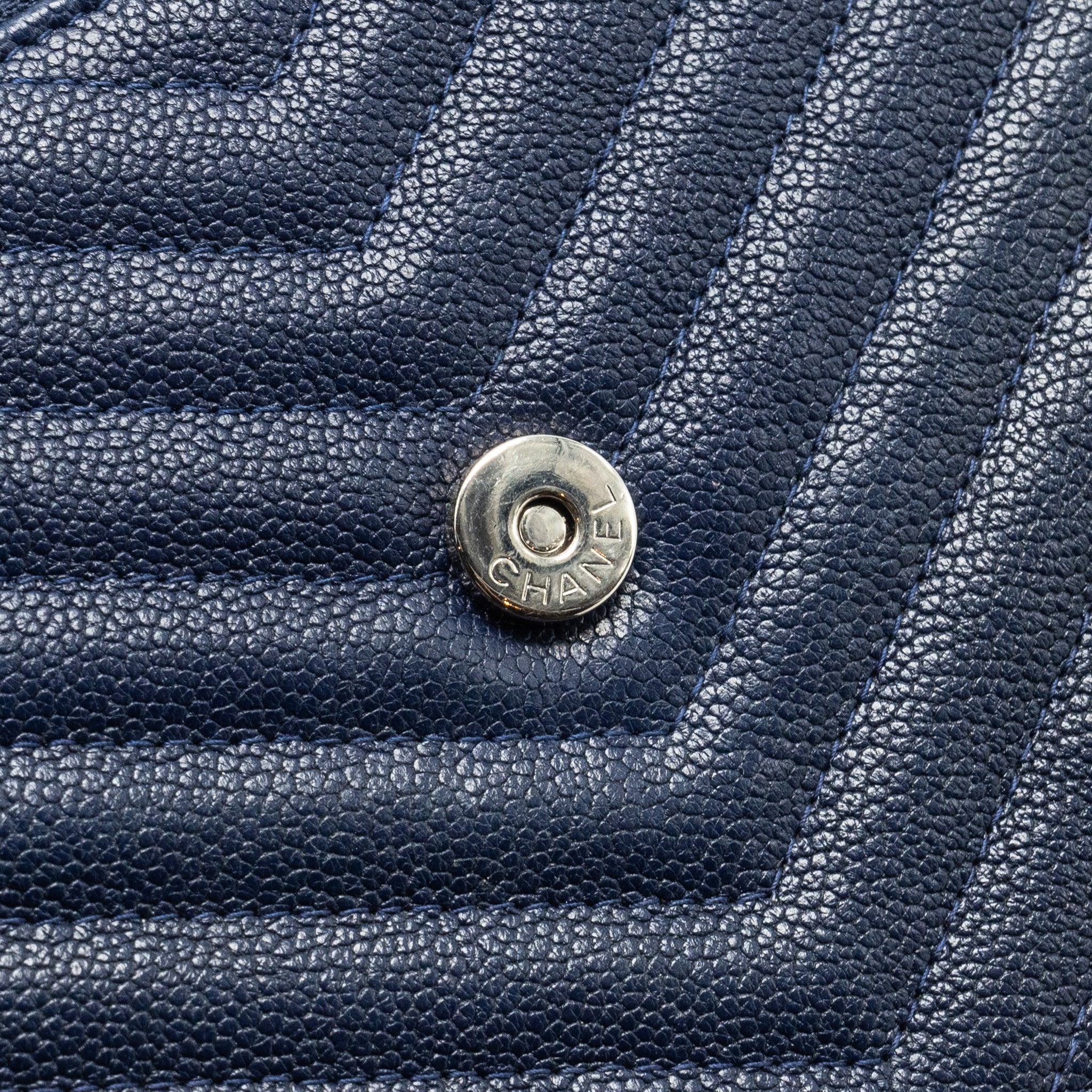 CHANEL Square Chevron Wallet On Chain Navy Caviar Navy
