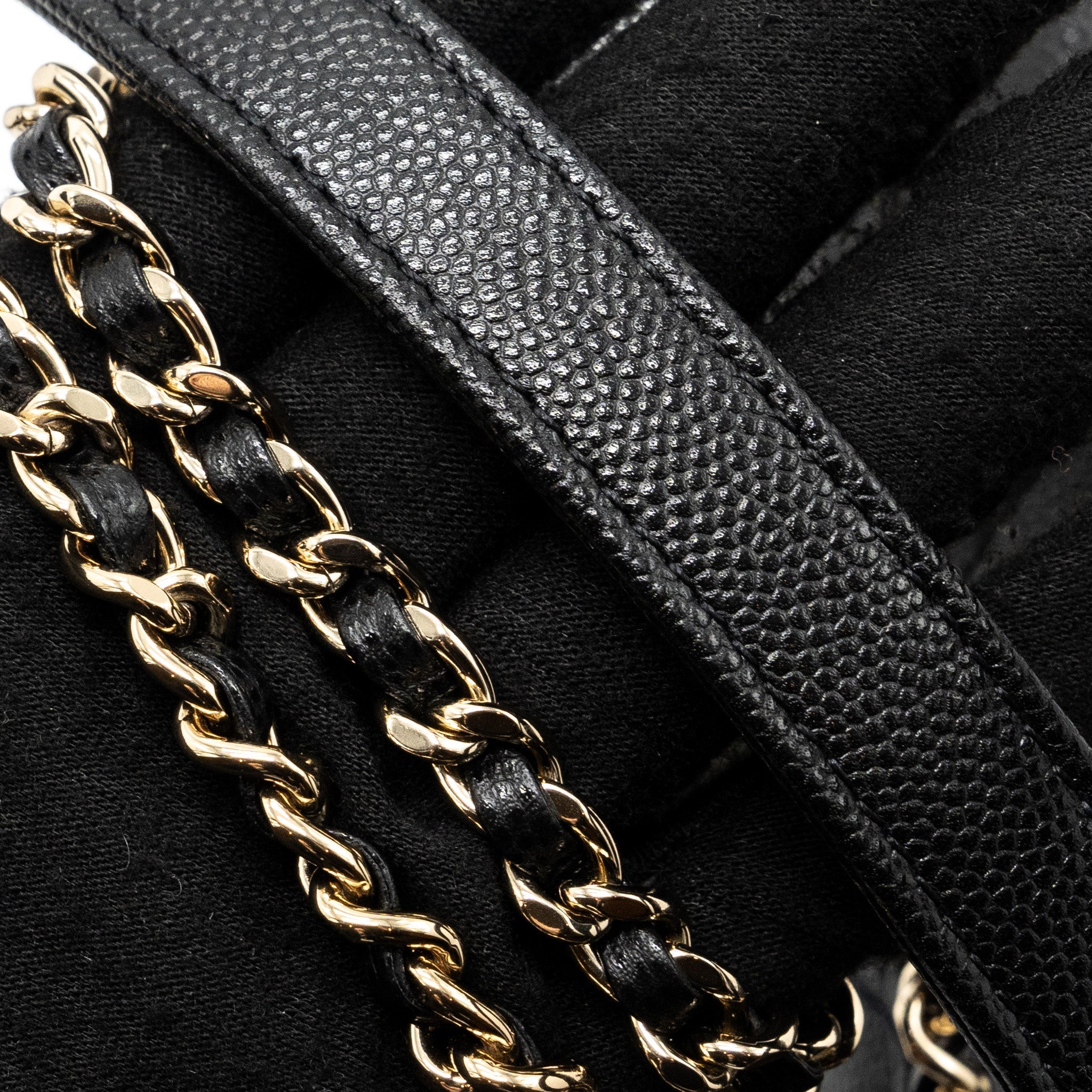 Chanel small coco handle caviar black L  (Microchip)
