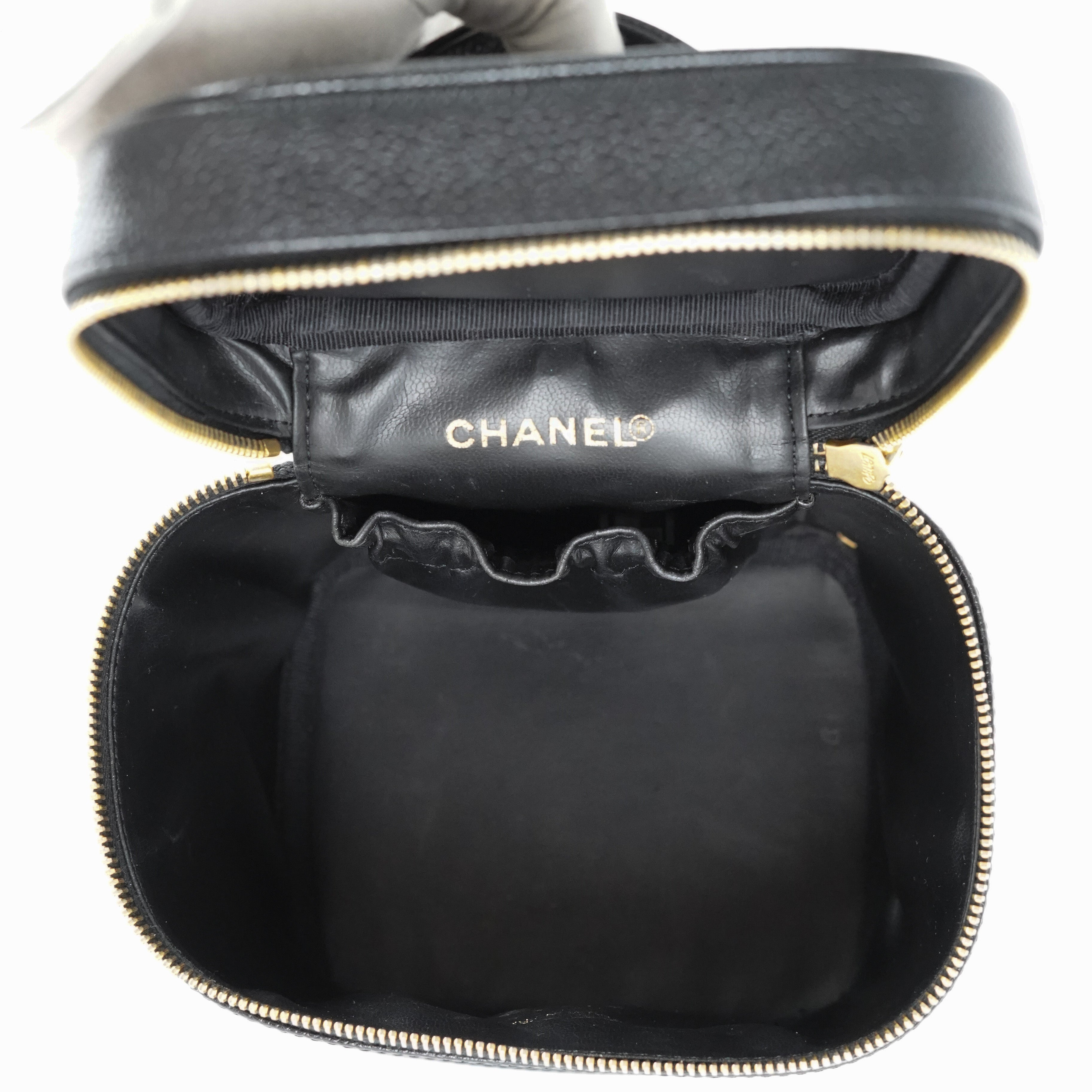 ITEM 11 - Chanel Vintage Caviar Vanity