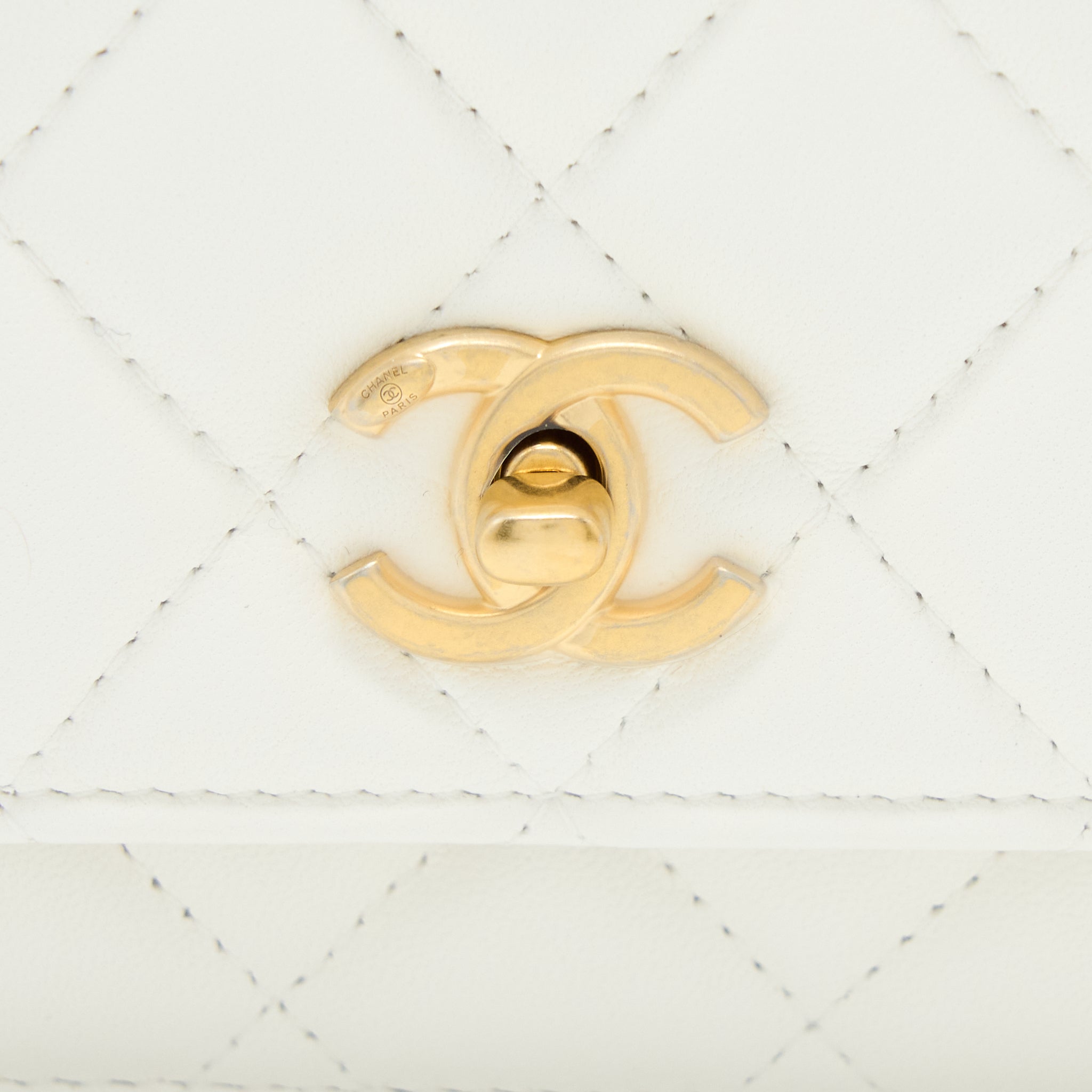 Chanel Pearl Crush Wallet On Chain Lambskin White  (Microchip)