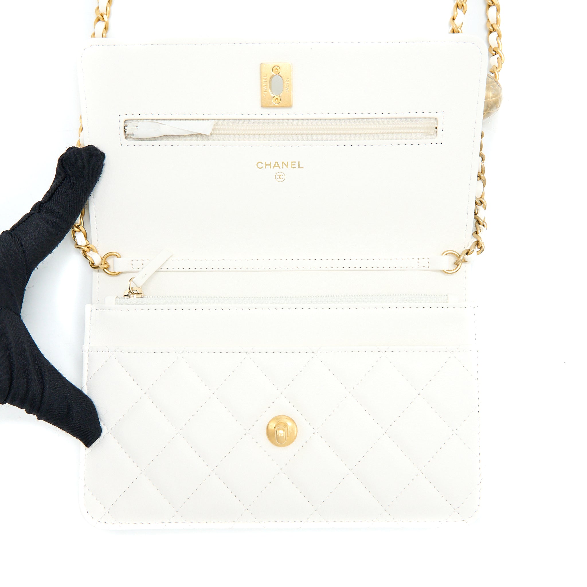 Chanel Pearl Crush Wallet On Chain Lambskin White  (Microchip)