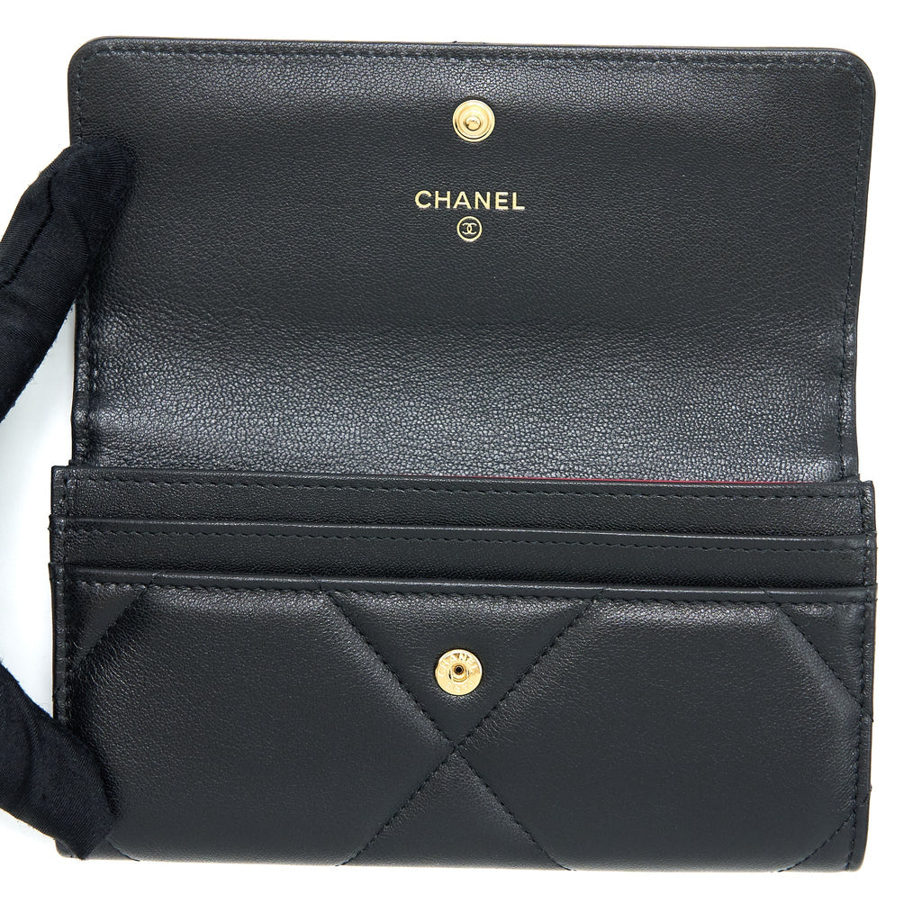Chanel 19 Flap Wallet Lambskin Black
