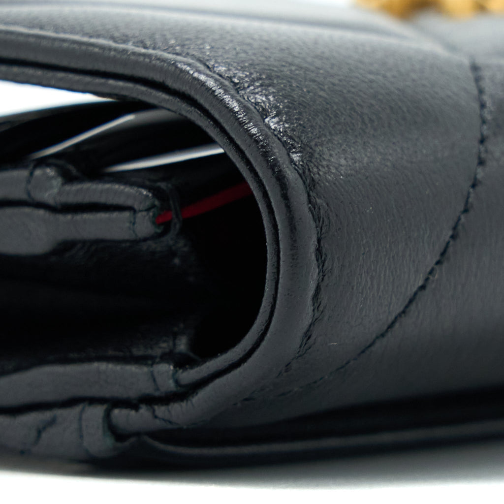 Chanel 19 Flap Wallet Lambskin Black