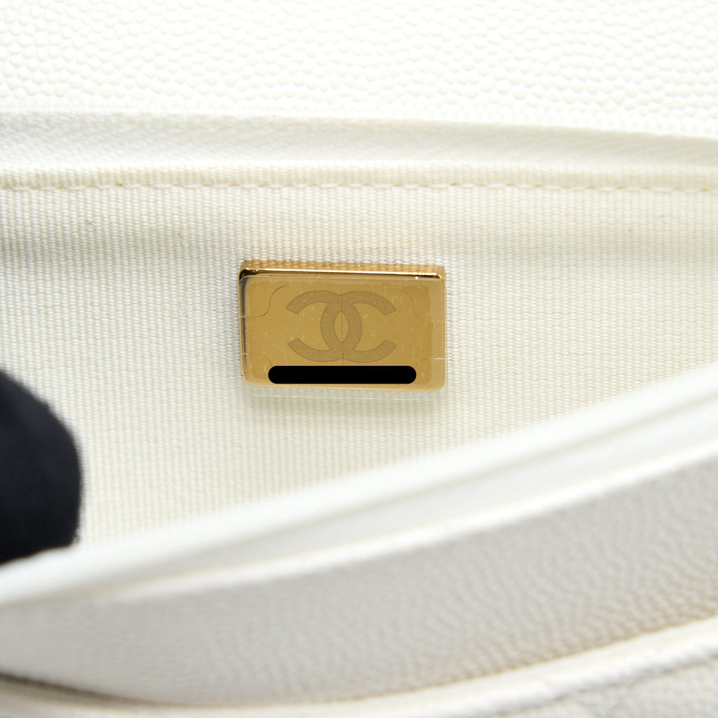 Chanel Classic Wallet On Chain Caviar White L (Microchip)