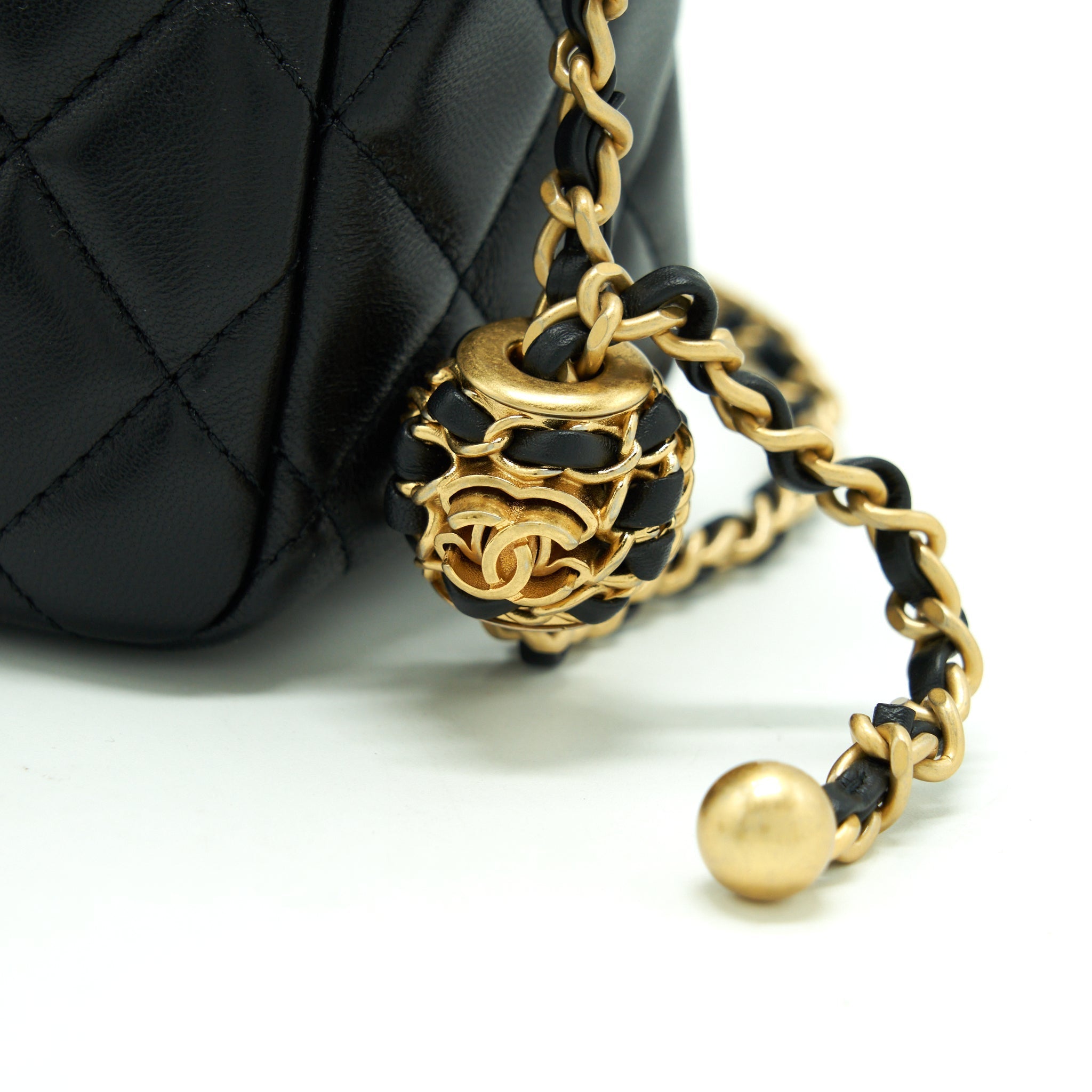 Chanel 22S Pearl Crush Hobo Bag Lambskin Black