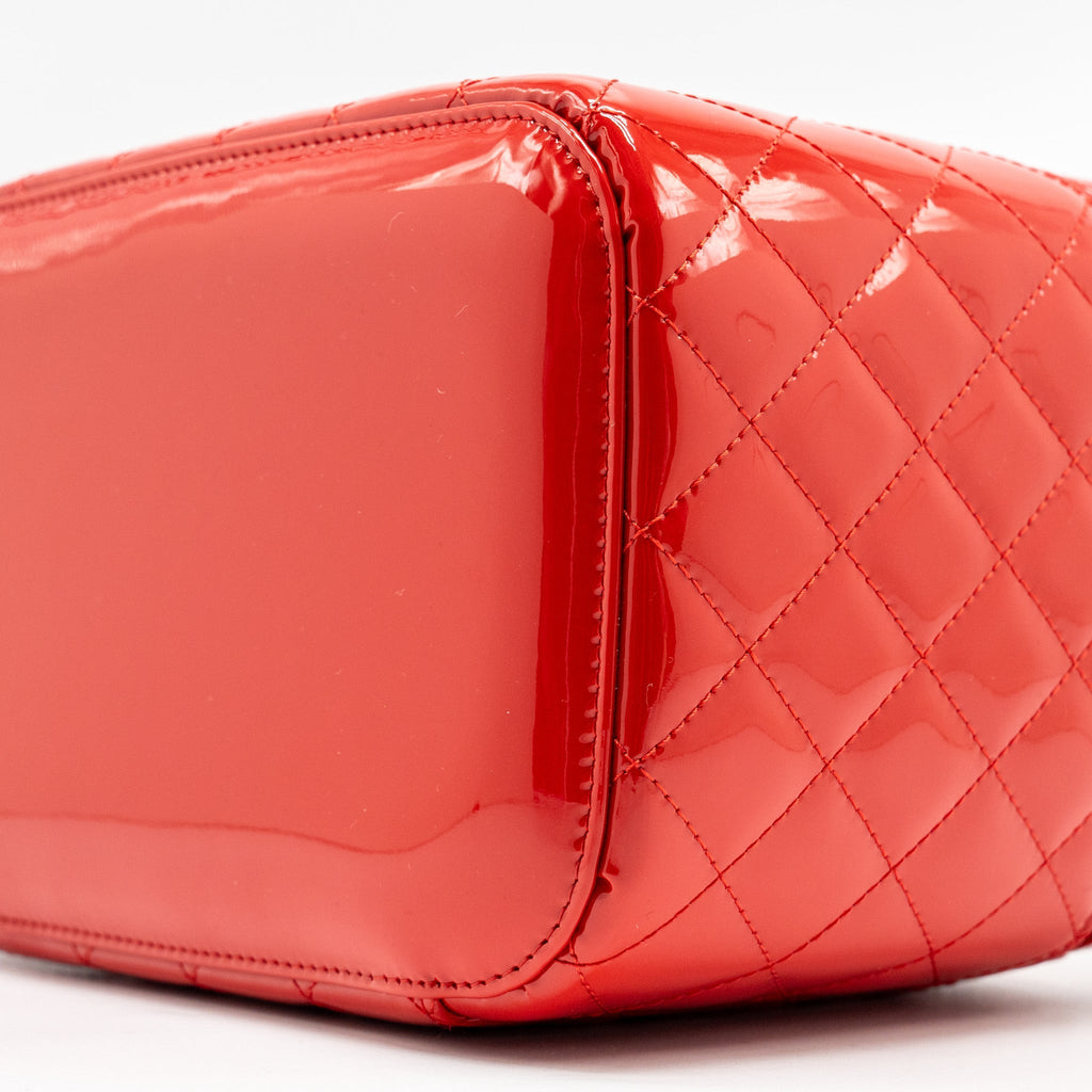 Chanel Large Vanity Pouch Patent Red