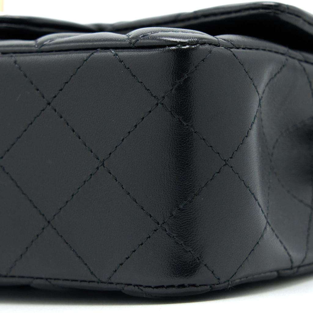 Chanel Classic Mini Rectangular Flap Bag Lambskin Black L (Microchip)