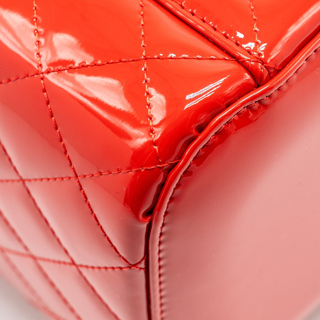 Chanel Large Vanity Pouch Patent Red