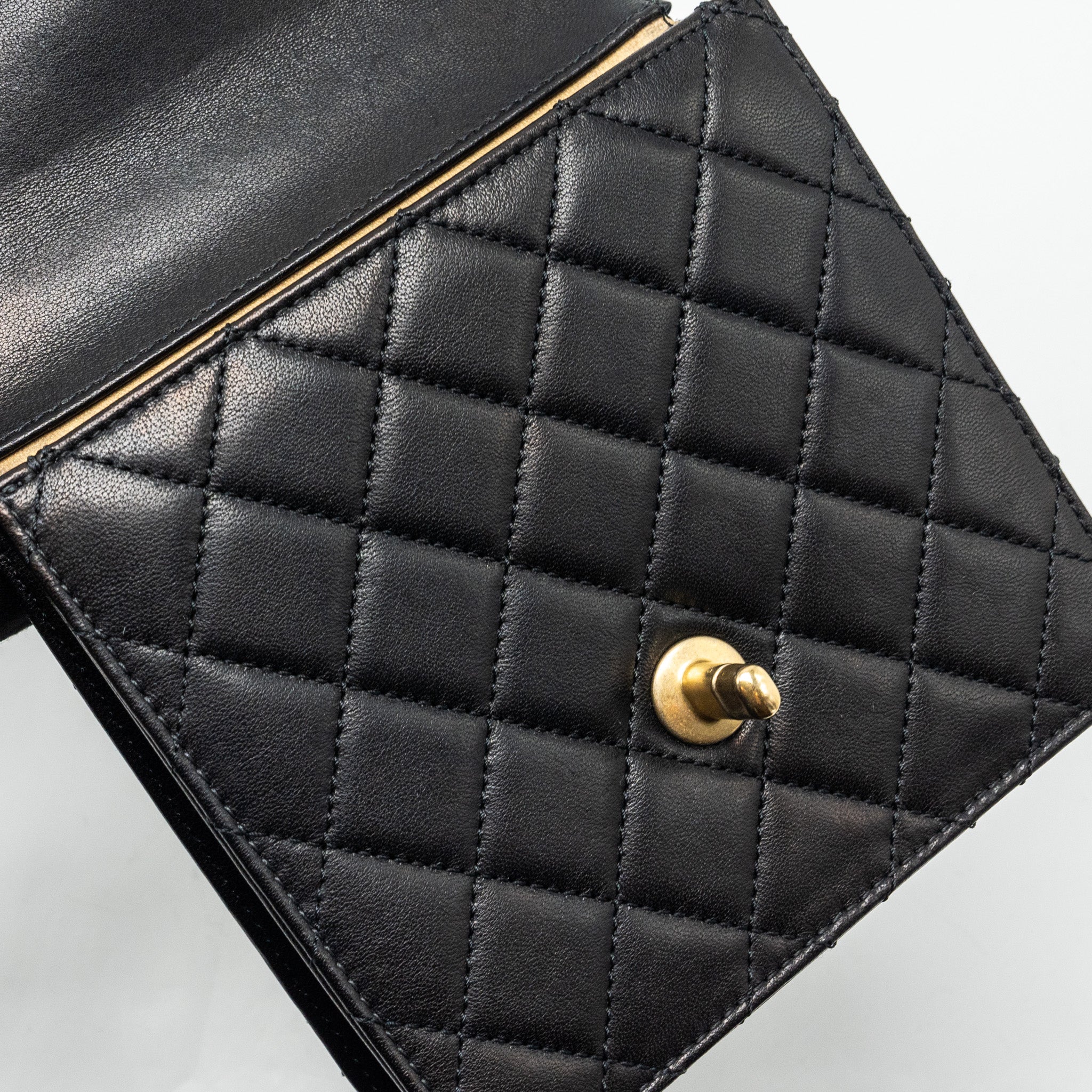 Chanel Vertical Pearl flap bag goatskin black