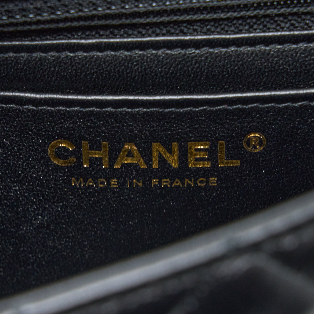 Chanel Classic Mini Rectangular Flap Bag Lambskin Black L (Microchip)