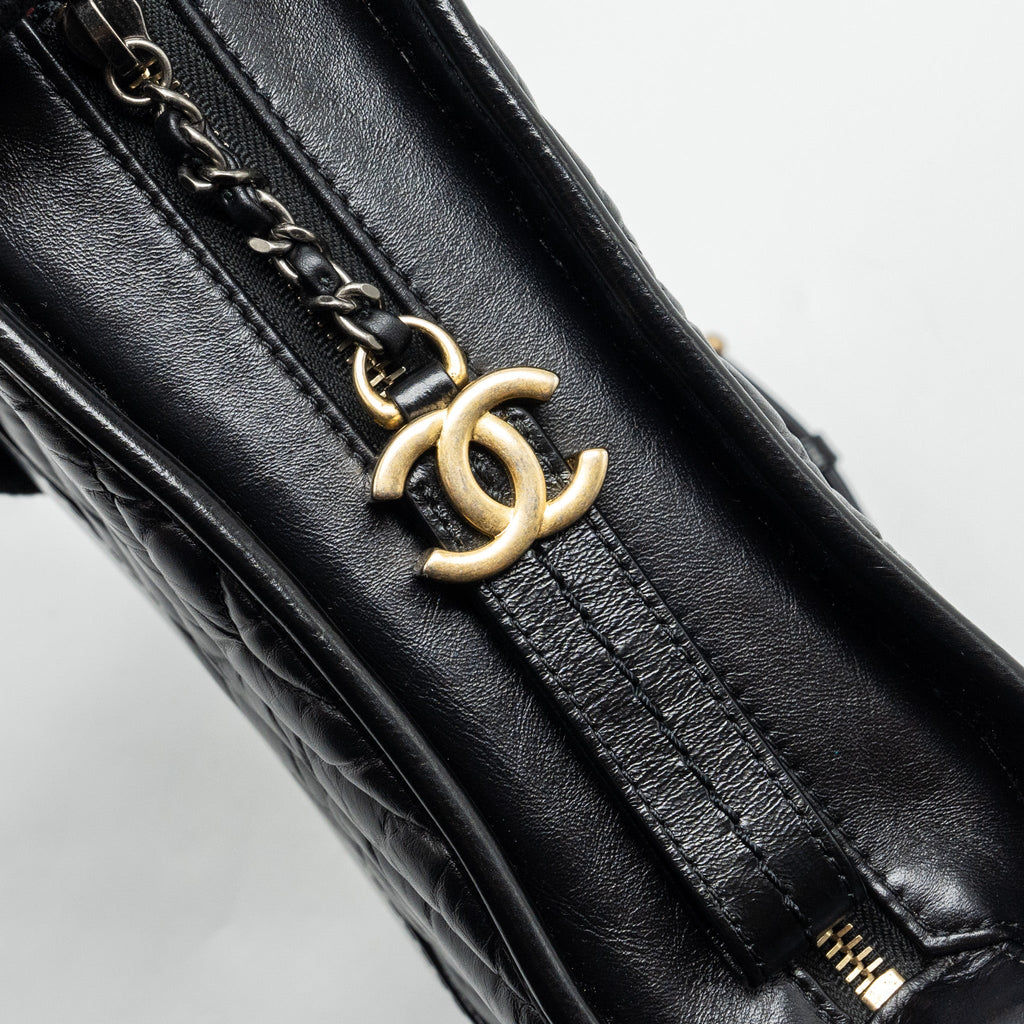 Chanel SMALL Gabrielle Hobo Bag Chevron Aged Calfskin BLACK Multicolour Hardware