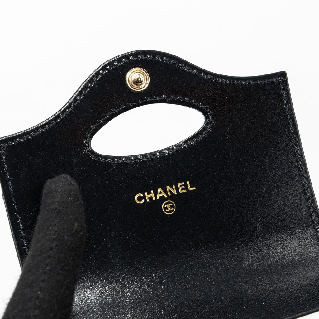 Chanel 24C 31 card holder shiny calfskin black L (microchip)