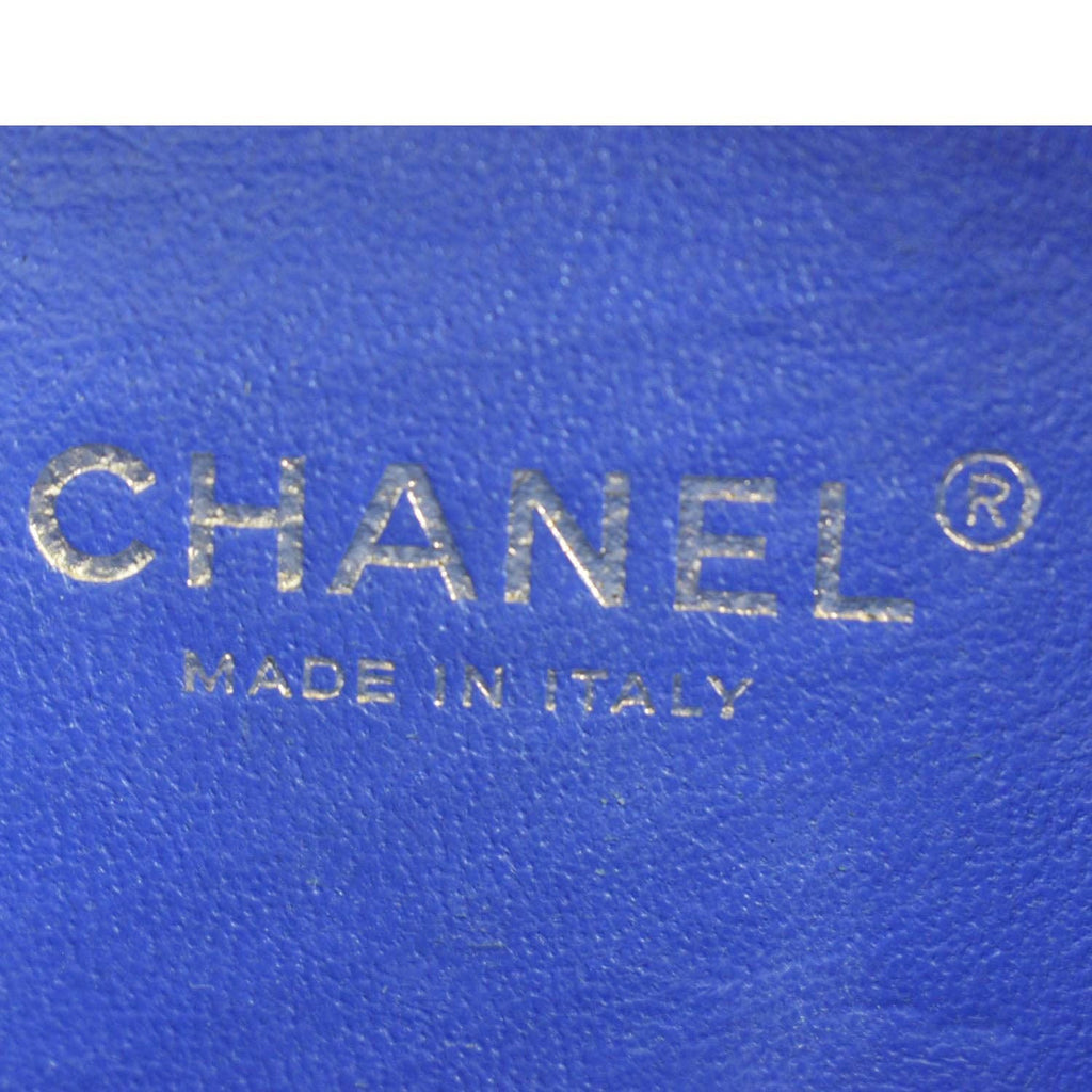 CHANEL Filigree Quilted Caviar Leather Top Handle Vanity Case Blue