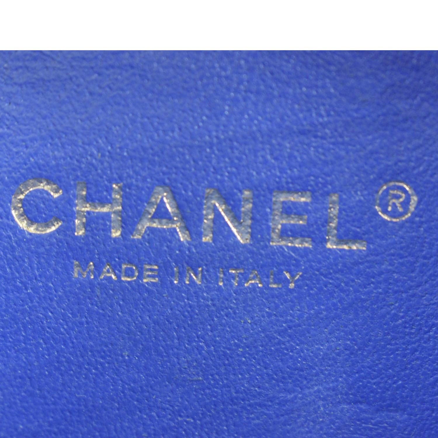 CHANEL Filigree Quilted Caviar Leather Top Handle Vanity Case Blue