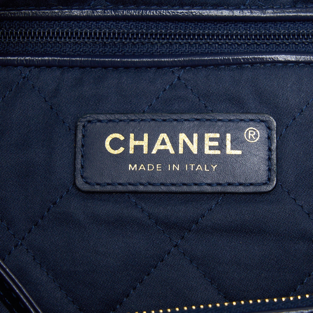 Chanel Small 22 Bag Shiny Calfskin Navy  (Microchip)