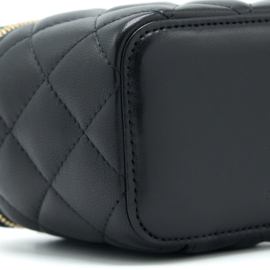 Chanel Pearl Crush Mini Vanity Lambskin Black
