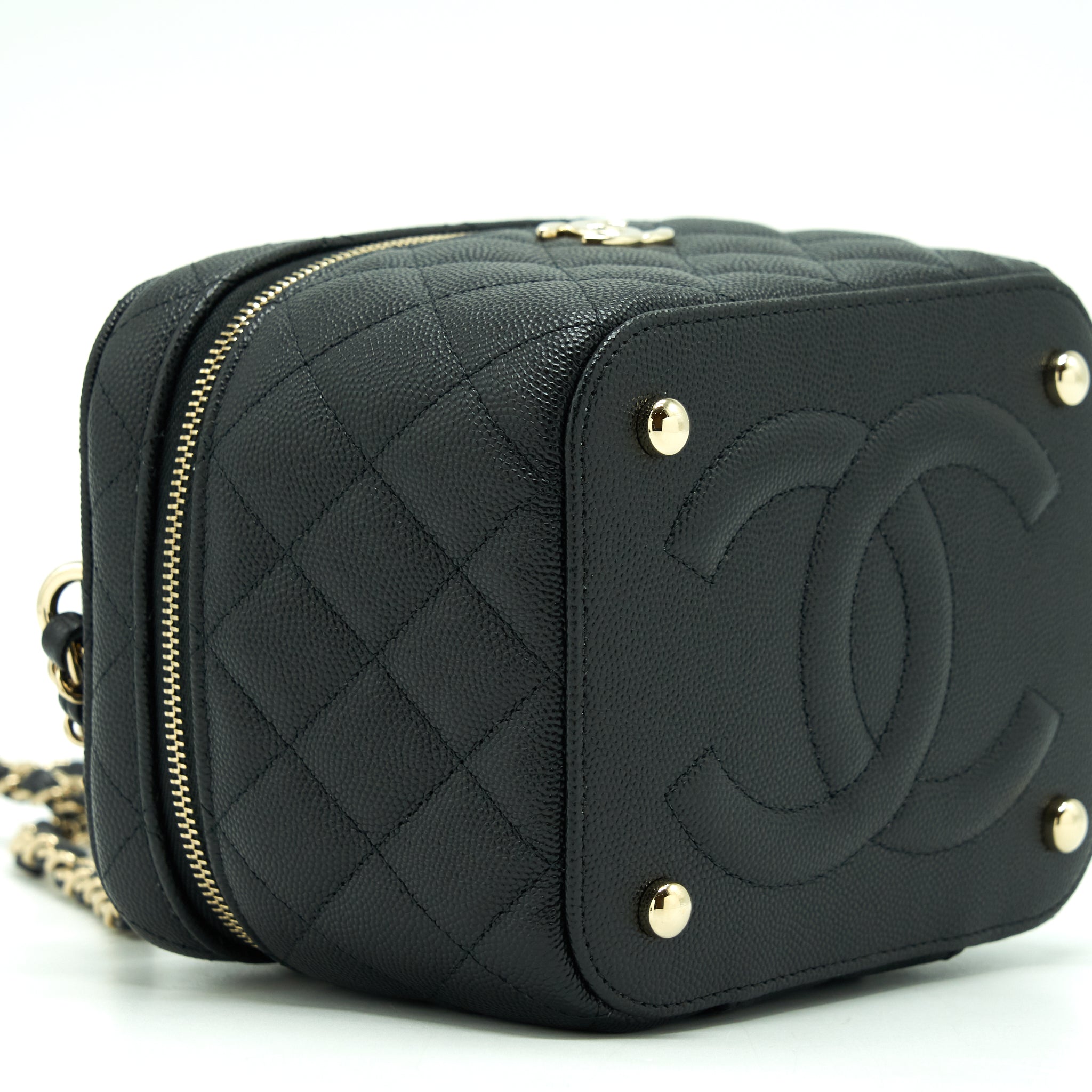 Chanel 22S Top Handle Vanity Caviar Black L (Microchip)