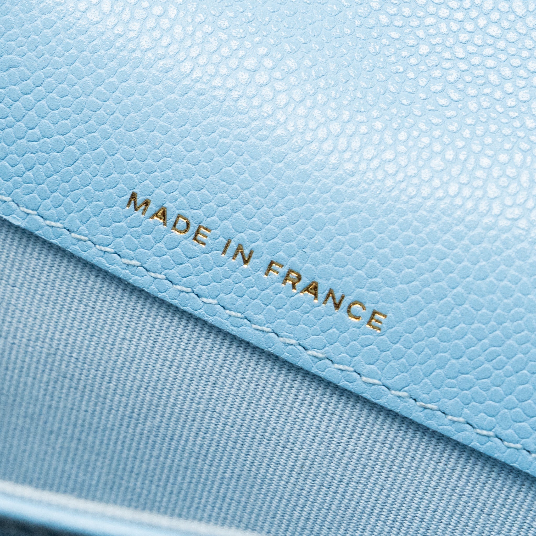 Chanel classic flap card holder caviar blue L (microchip)