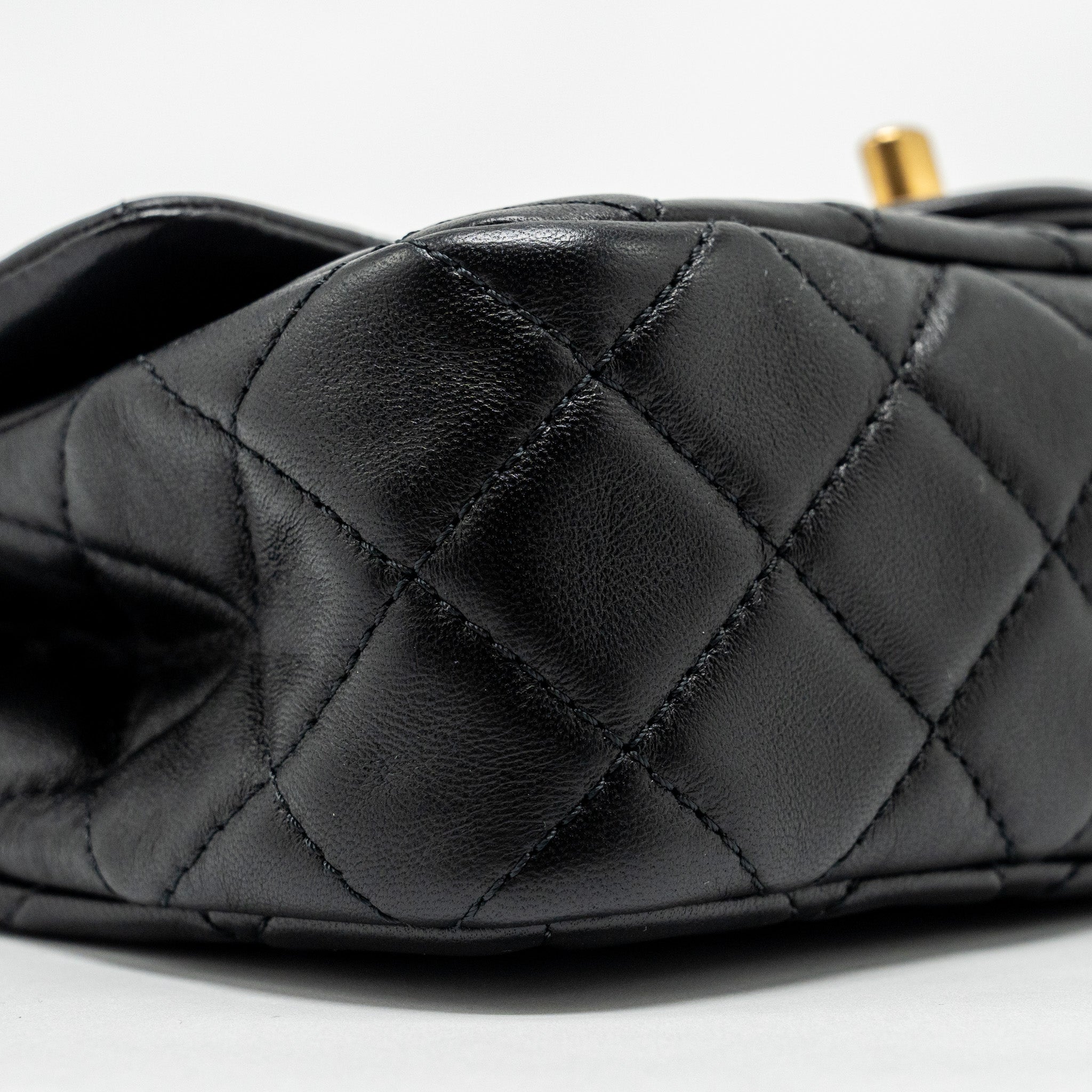Chanel Pearl Crush mini Rectangular flap bag lambskin black  (microchip)