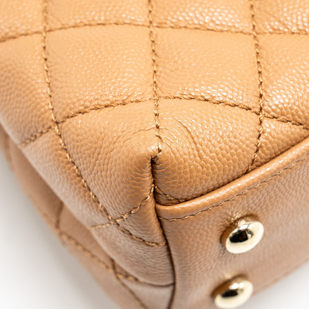 Chanel 21P Small Coco Handle Caviar caramel L