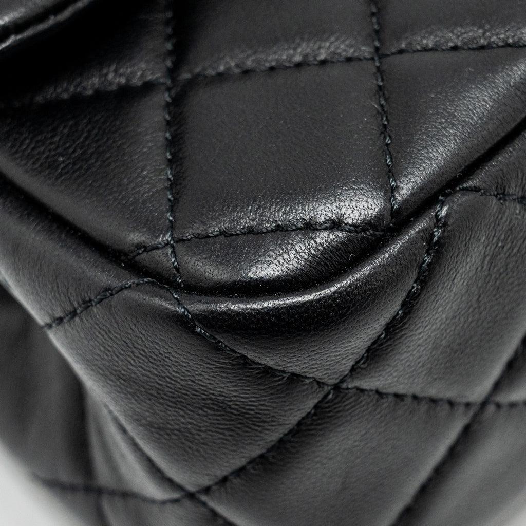 Chanel Pearl Crush mini Rectangular flap bag lambskin black  (microchip)