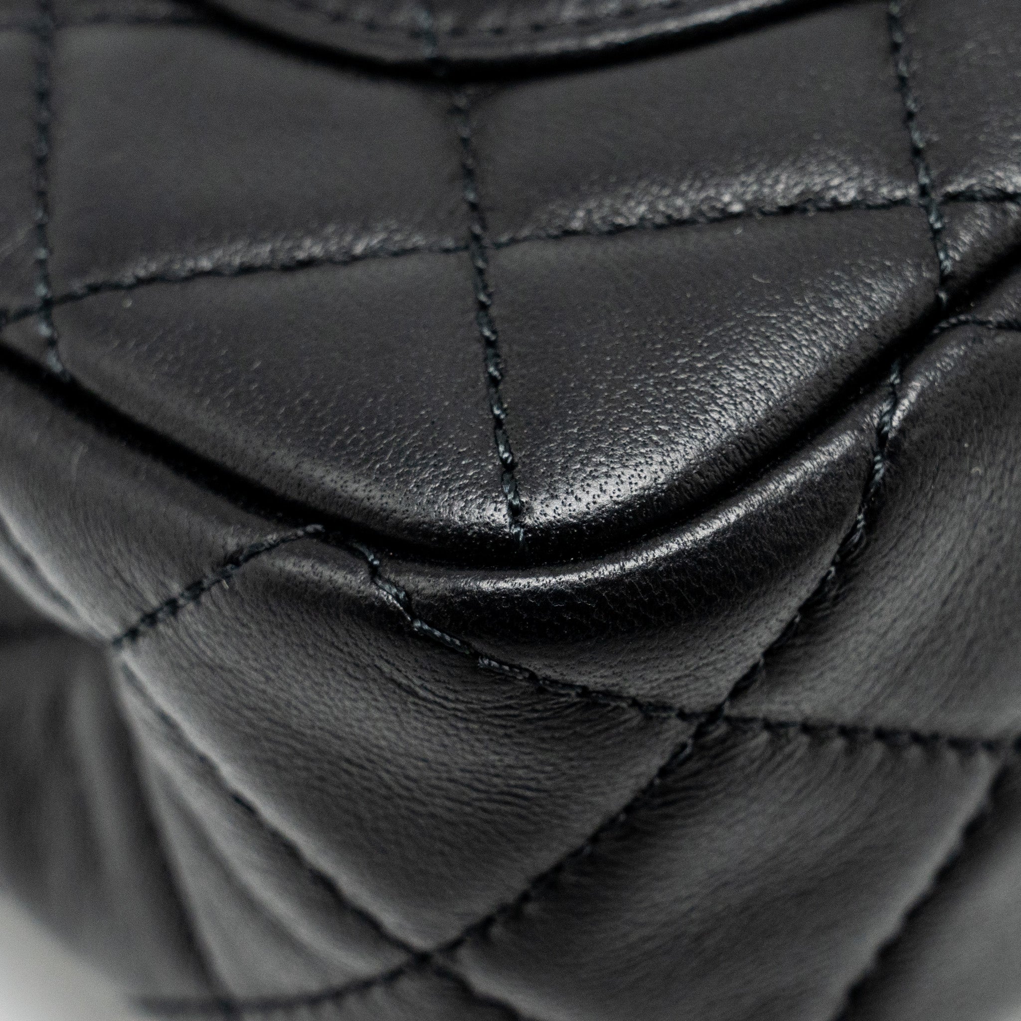 Chanel Pearl Crush mini Rectangular flap bag lambskin black  (microchip)