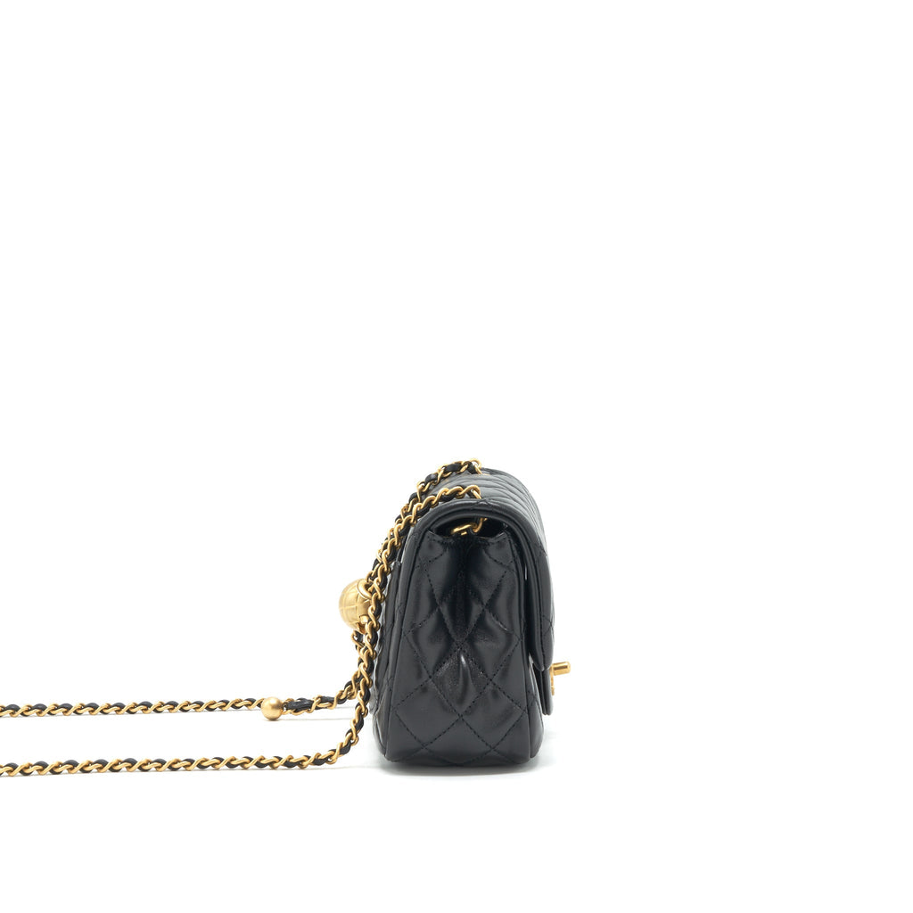 Chanel pearl Crush mini square Flap bag lambskin Black