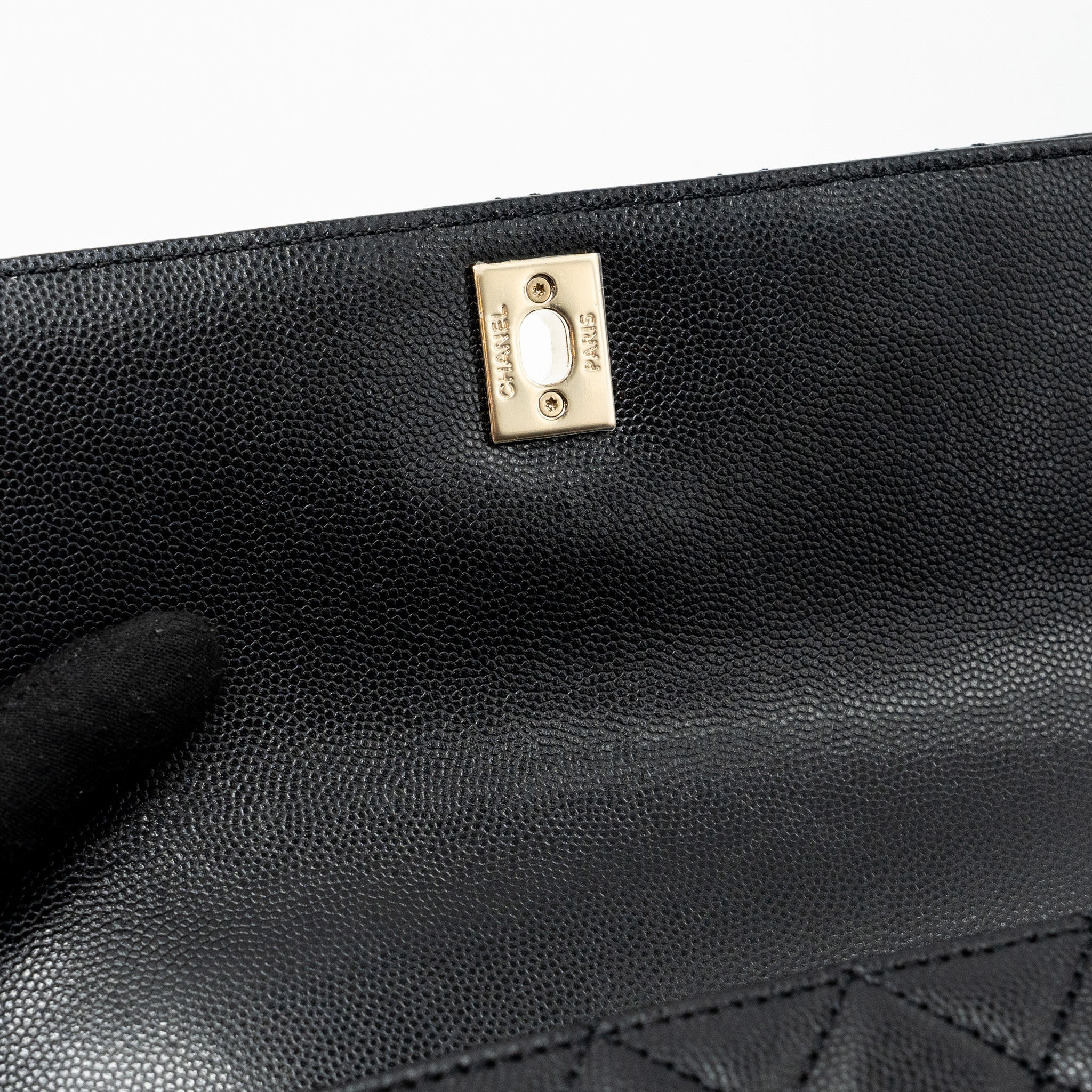 Chanel small coco handle caviar black L (microchip)