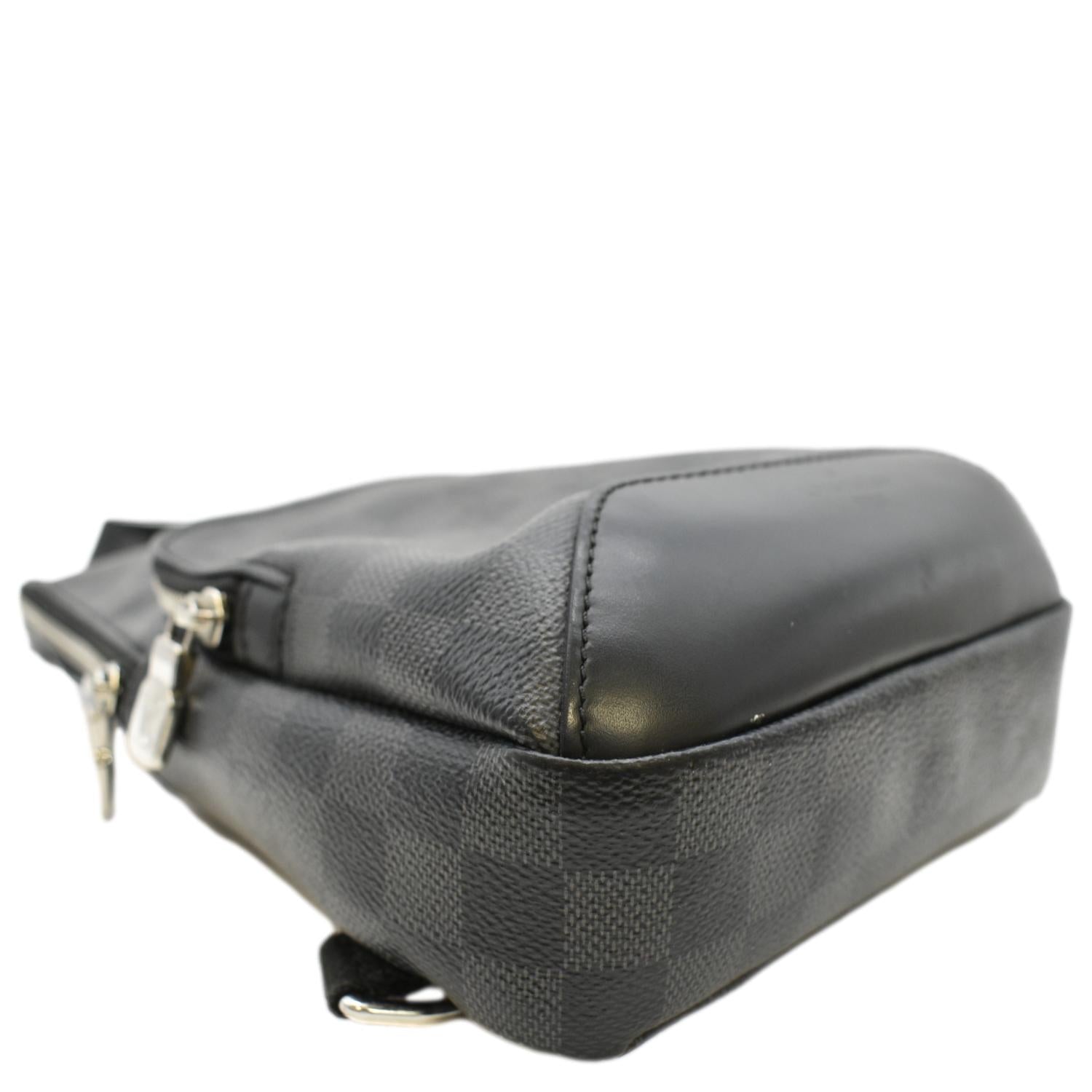 LOUIS VUITTON Avenue Sling Damier Graphite Backpack Grey