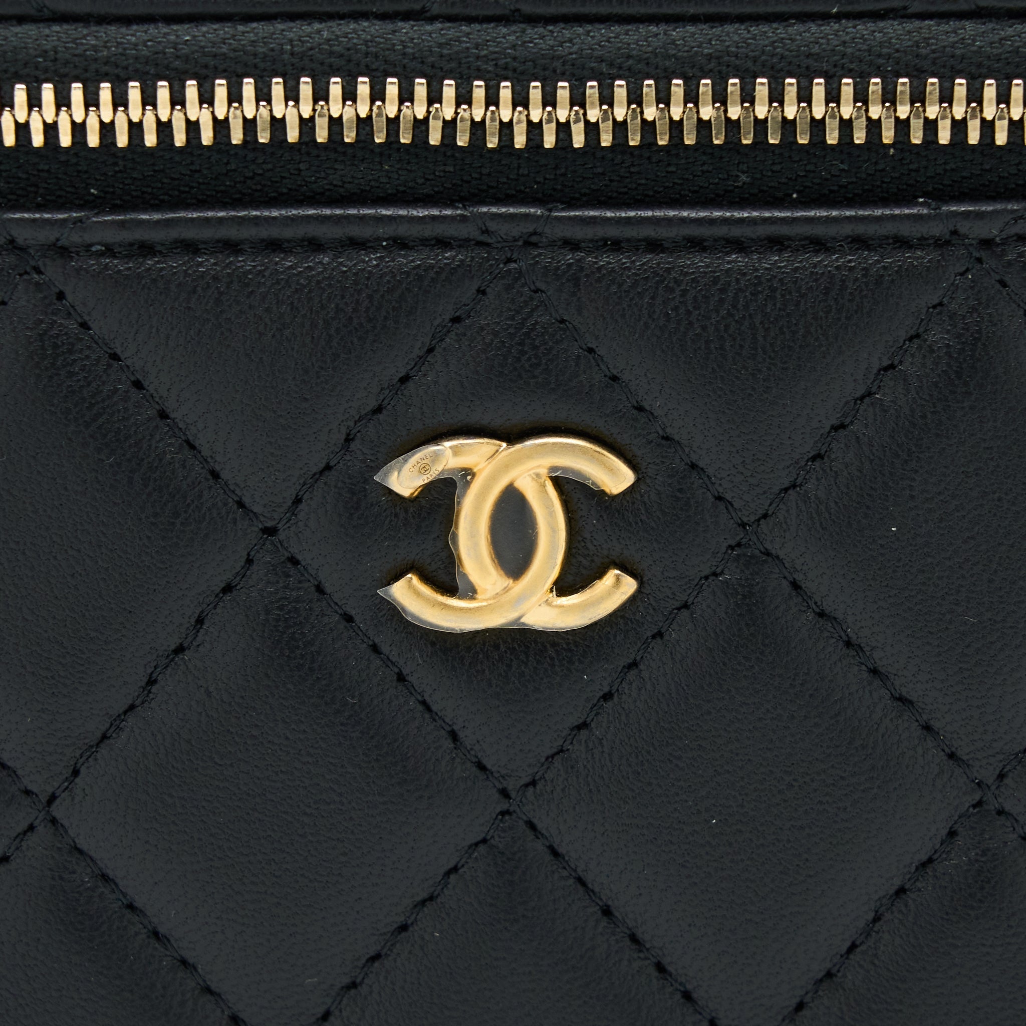 Chanel Pearl Crush Long Vanity Case Lambskin Black  (Microchip)