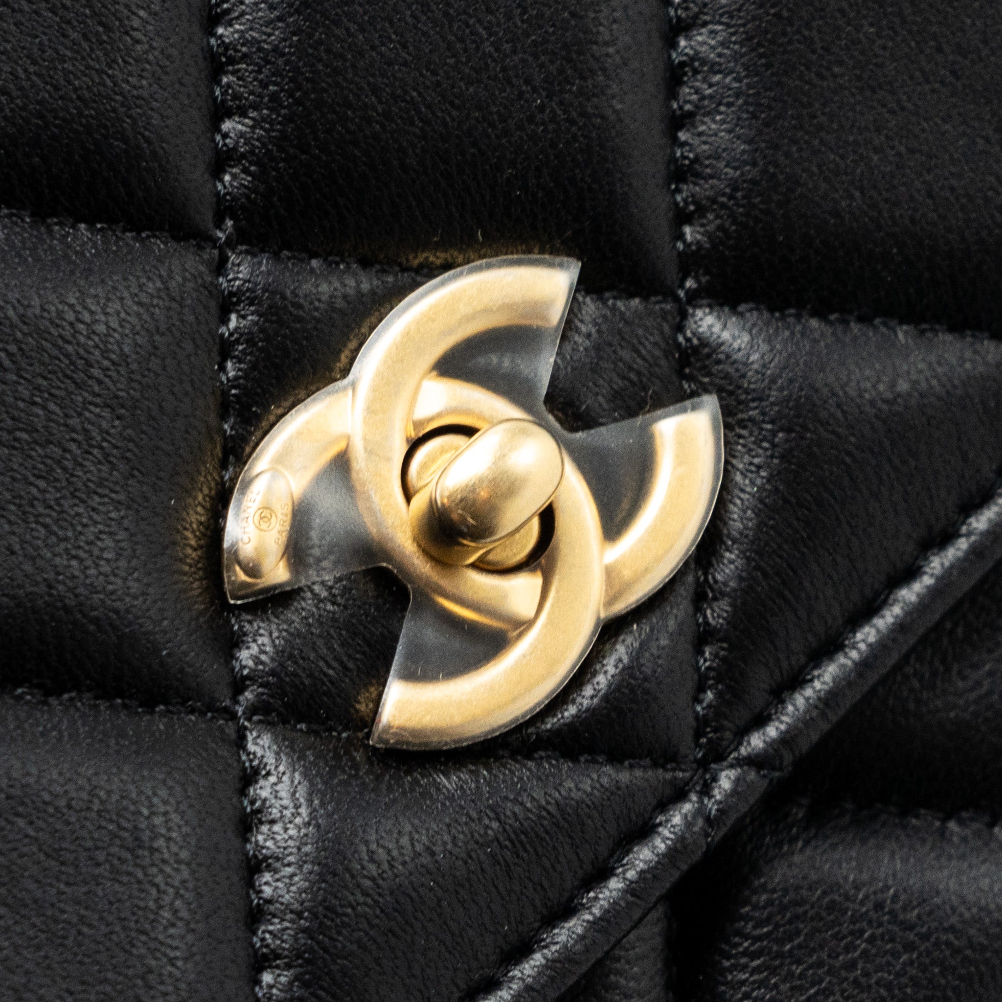Chanel Pearl Crush Wallet On Chain Lambskin Black  (microchip)