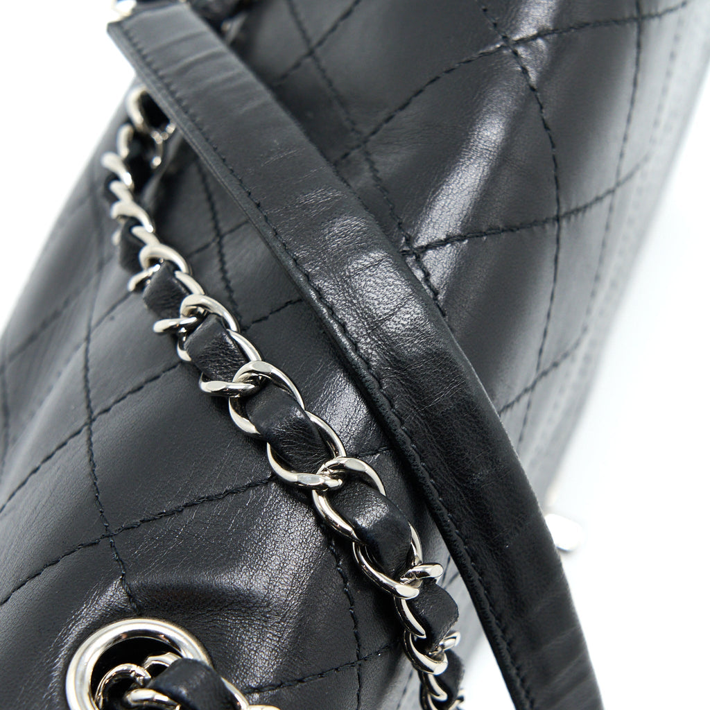 Chanel Quilted Flap Bag Lambskin Black