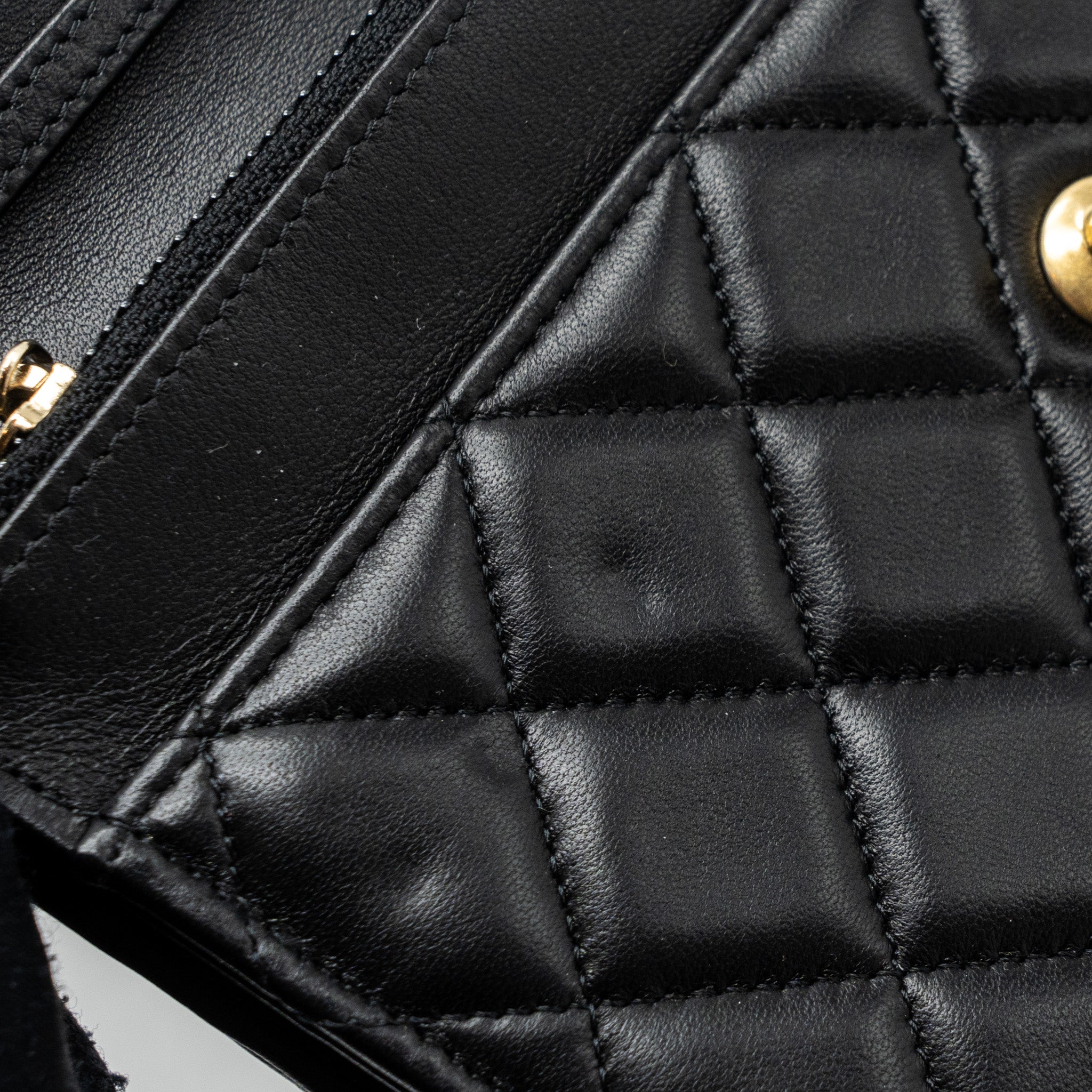 Chanel Pearl Crush Wallet On Chain Lambskin Black  (microchip)