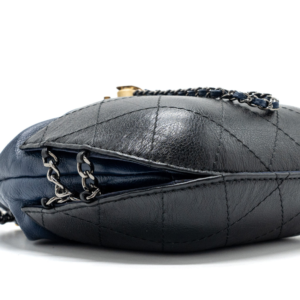 Chanel Small Bucket Bag Calfskin Navy/Black Multicolour Hardware